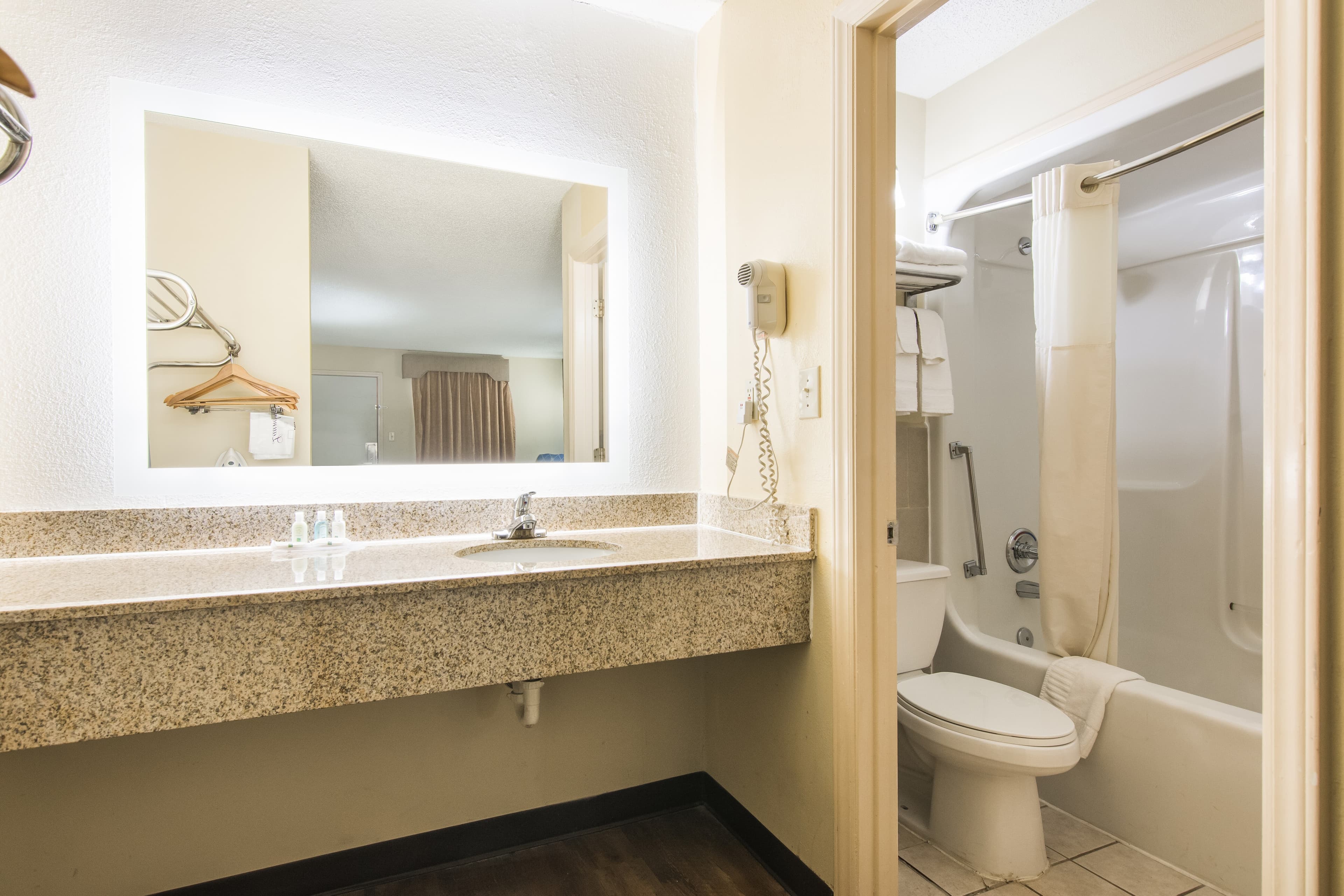Quality Inn Kings Mountain — 9