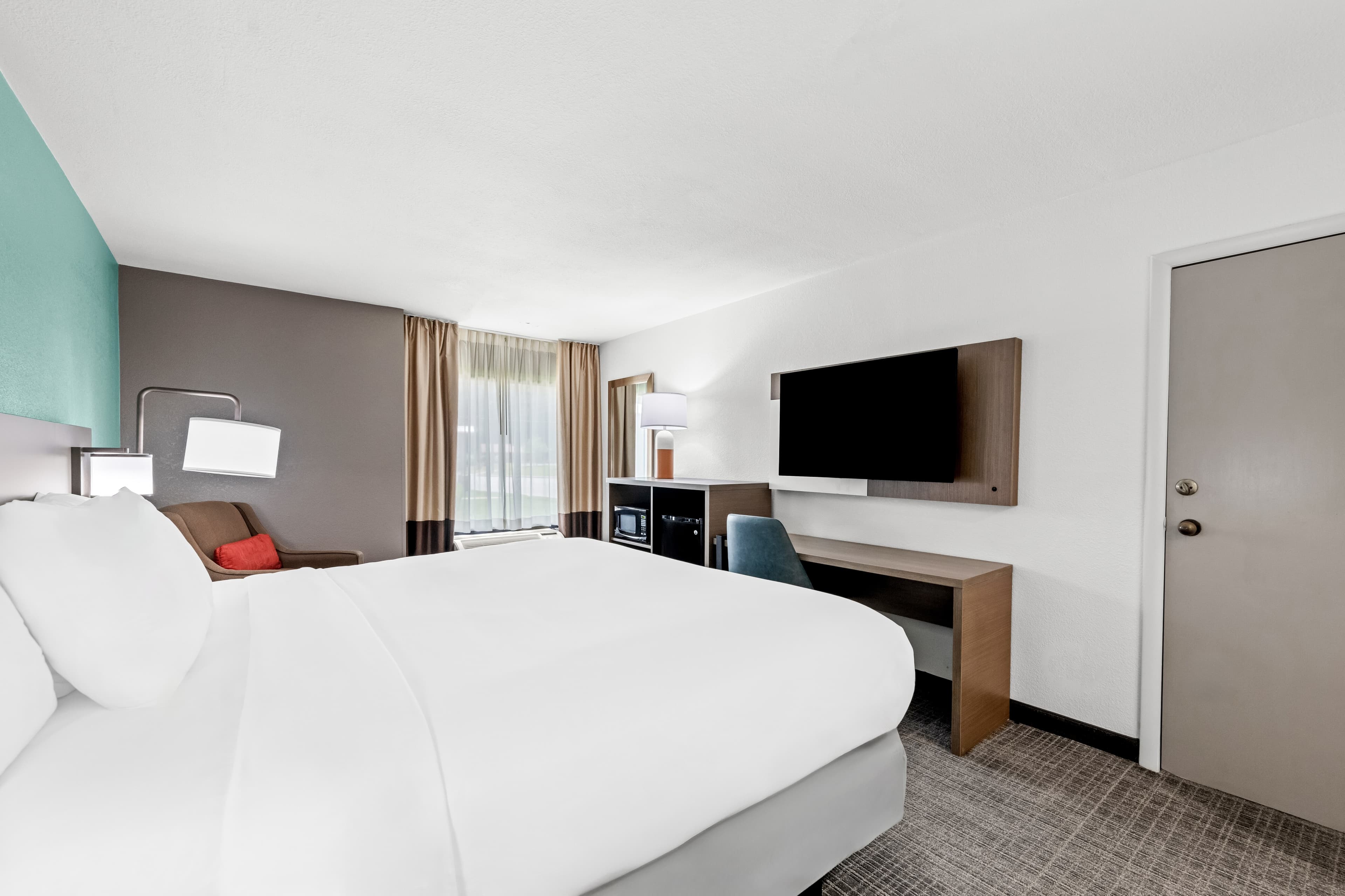 Comfort Inn near Great Smoky Mountain National Park - Image 3