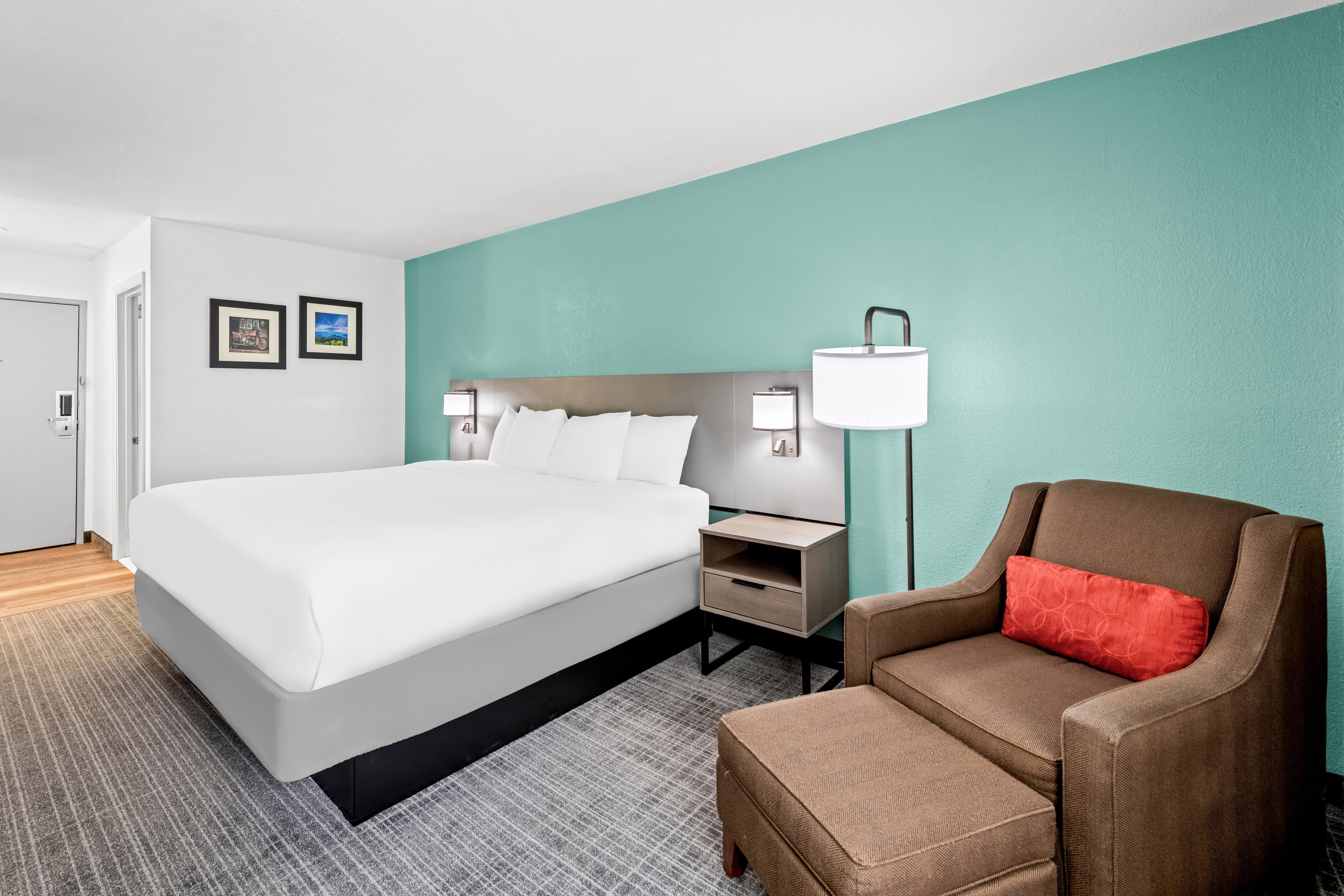 Comfort Inn near Great Smoky Mountain National Park - Image 4