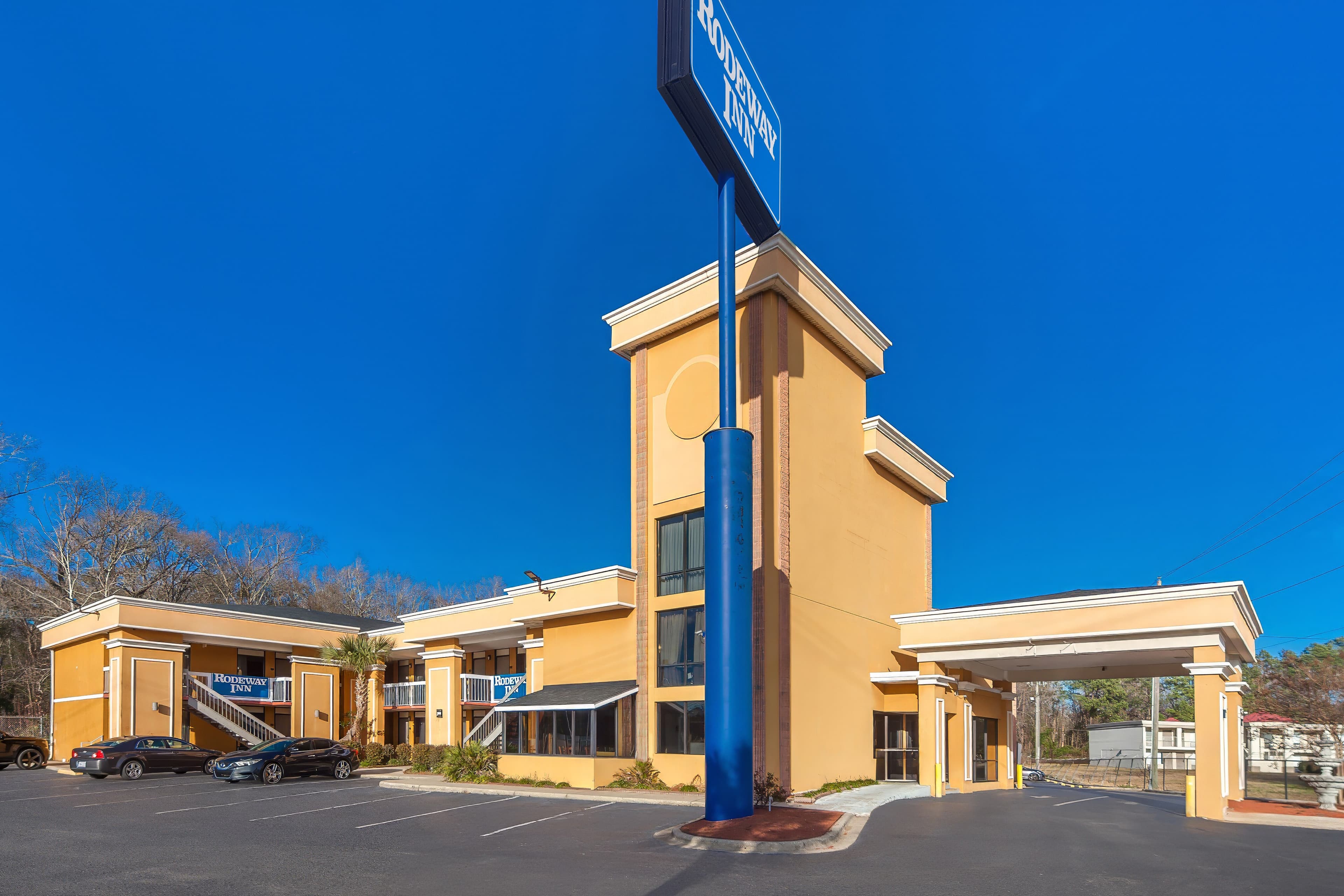 Rodeway Inn Lumberton Central - Image 1