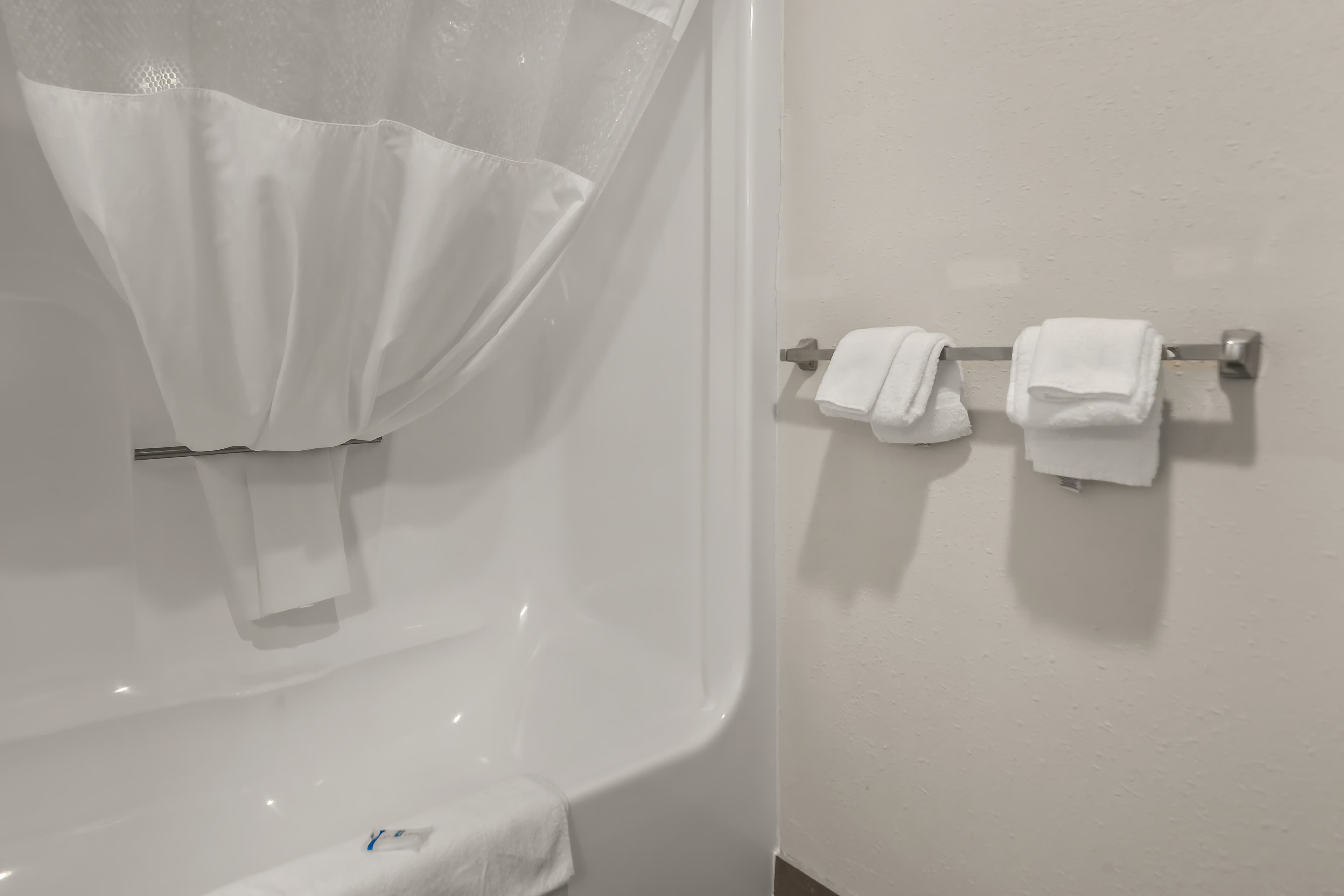 Rodeway Inn Lumberton Central — 8