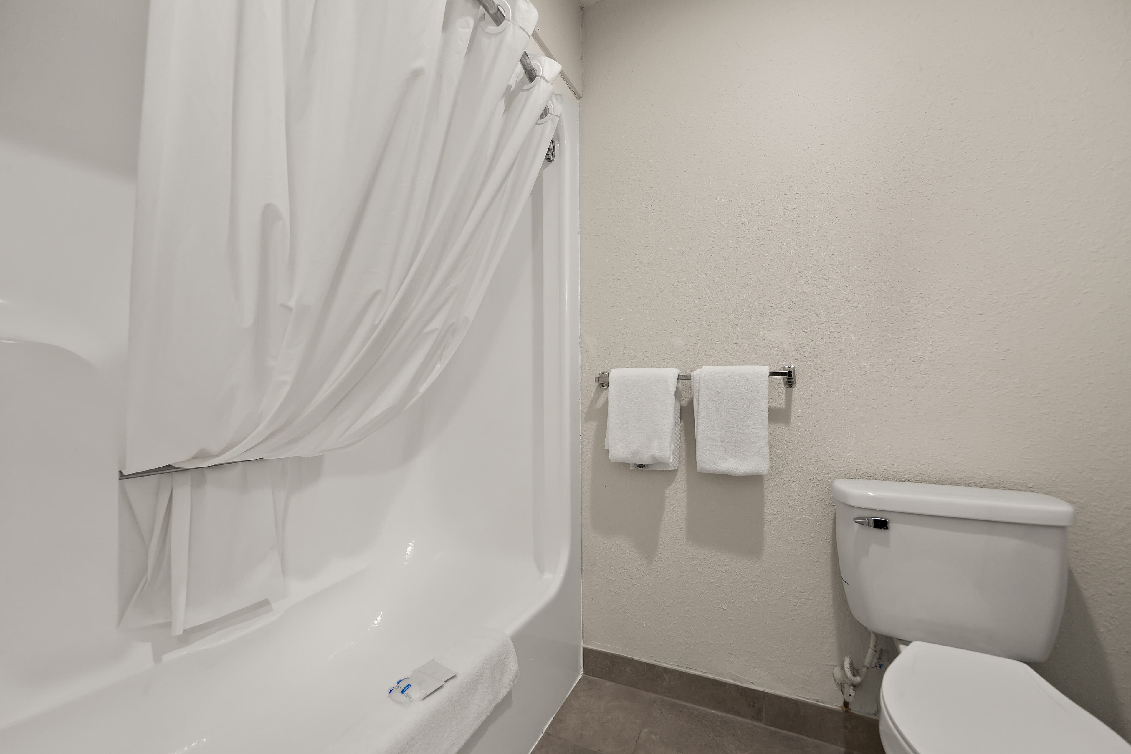 Rodeway Inn Lumberton Central — 39