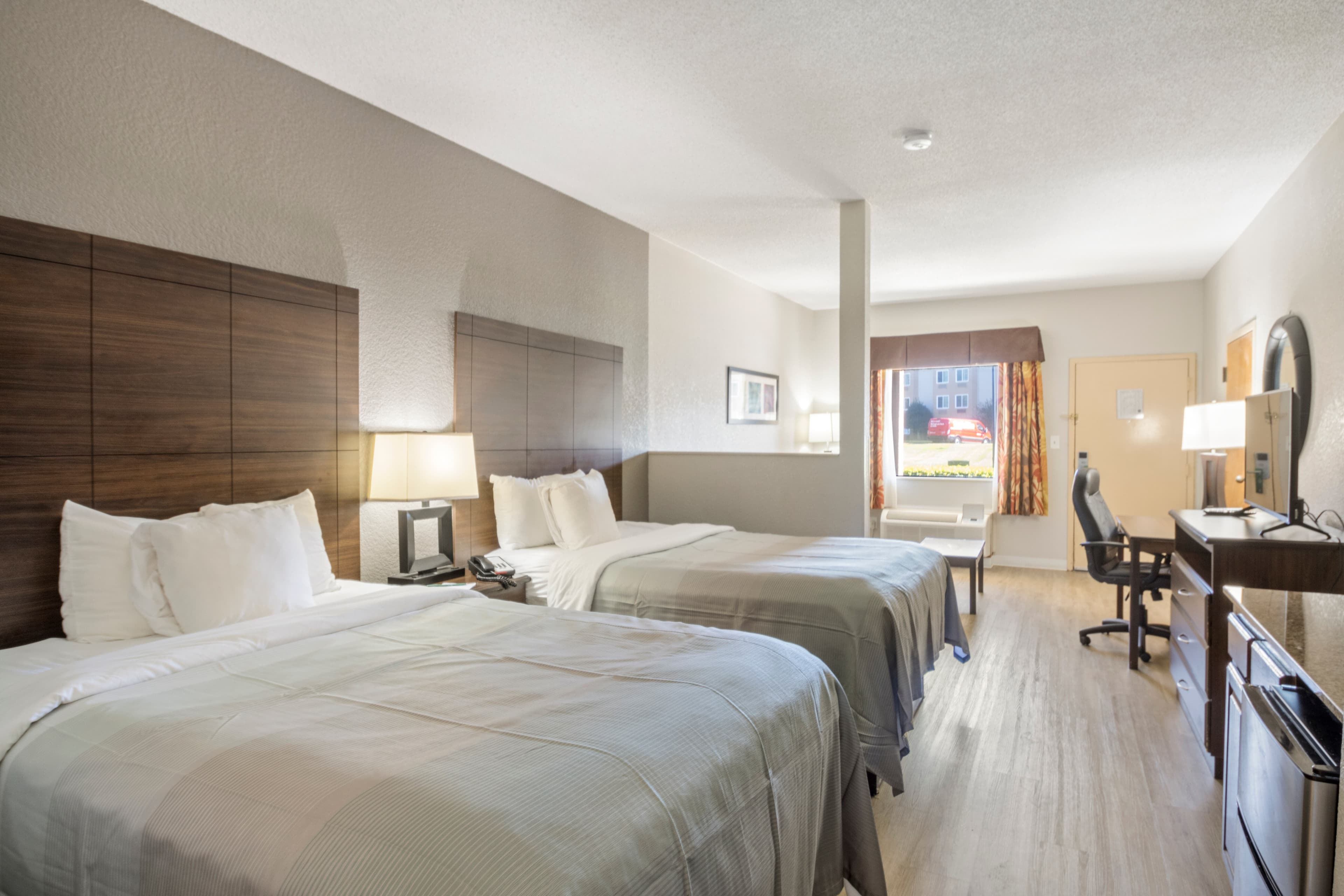 Quality Suites Hickory South — 31