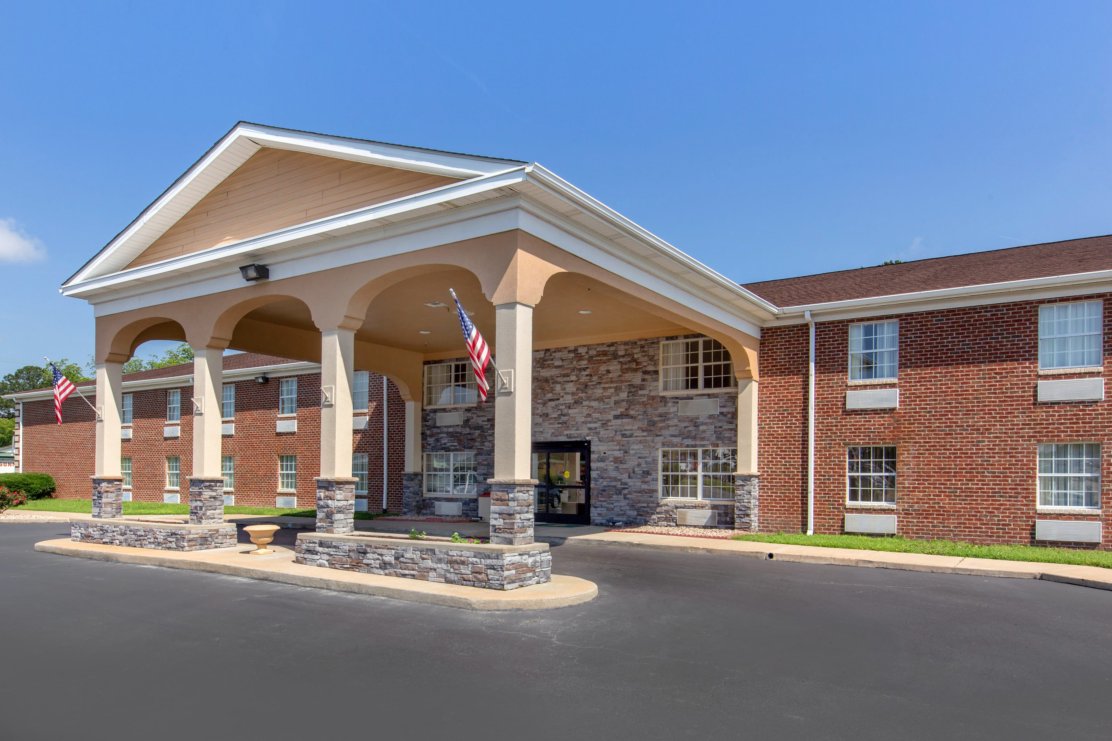 Quality Inn Williamston - Image 1
