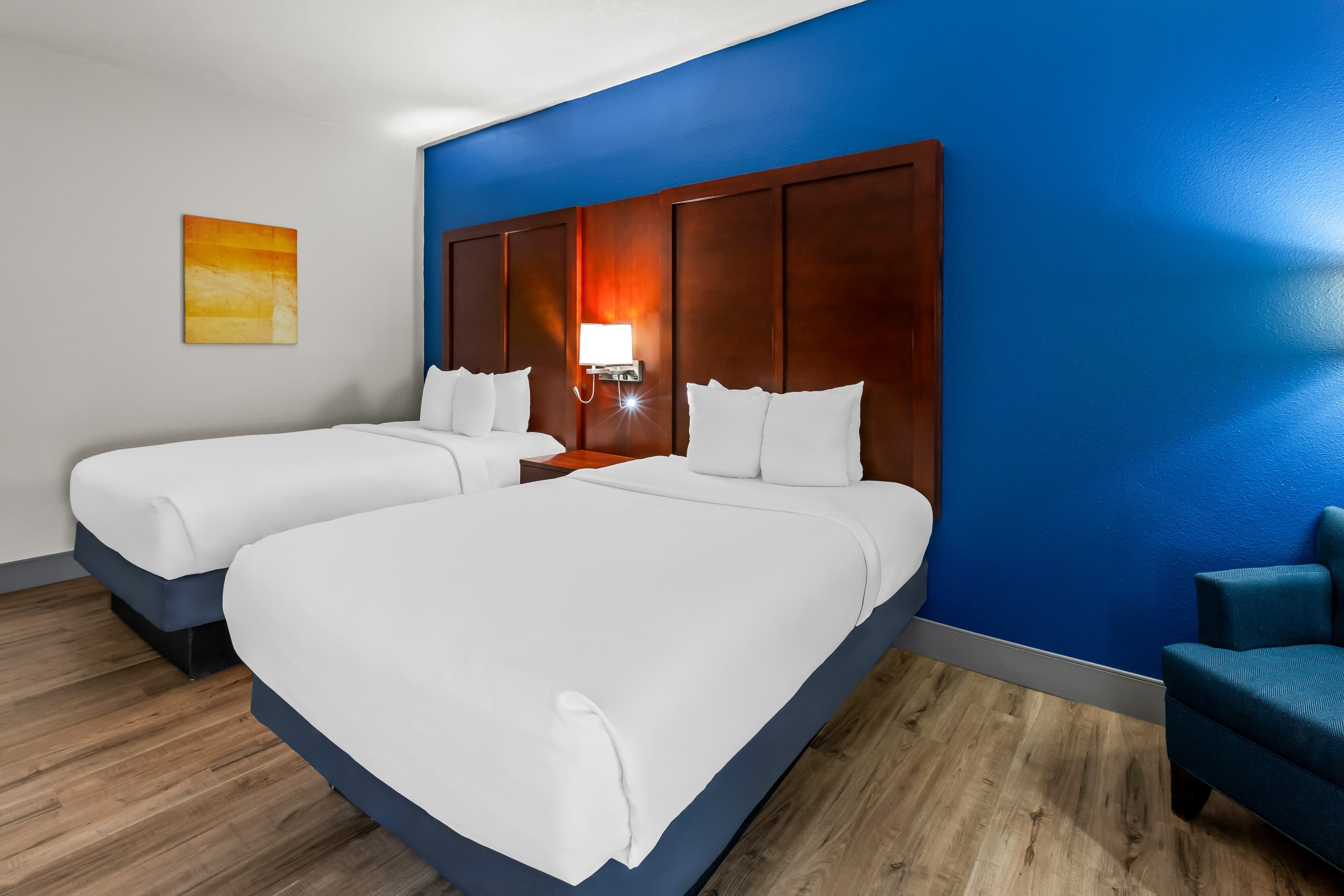 Comfort Inn - Image 4