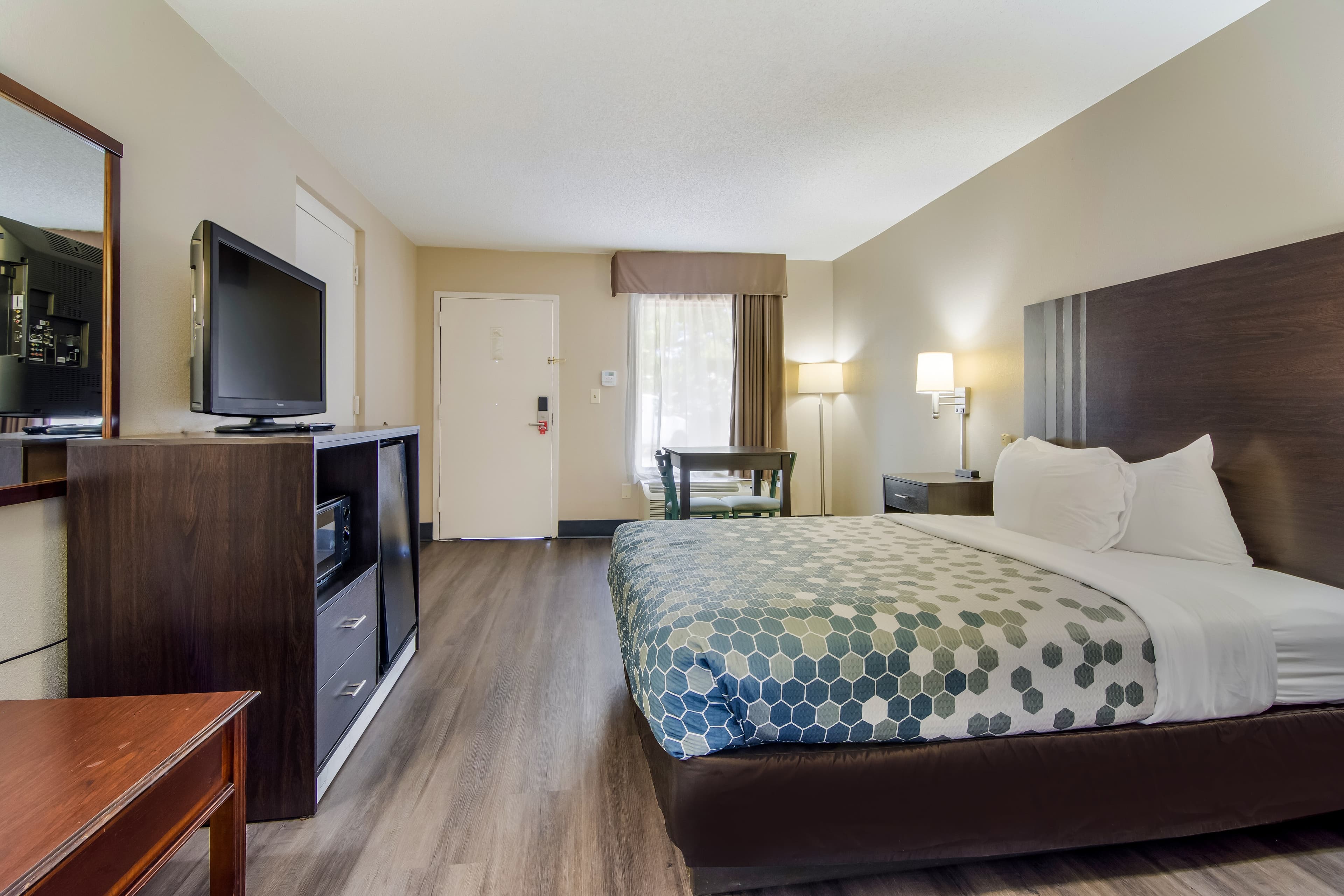 Econo Lodge Garner - Raleigh - Image 4
