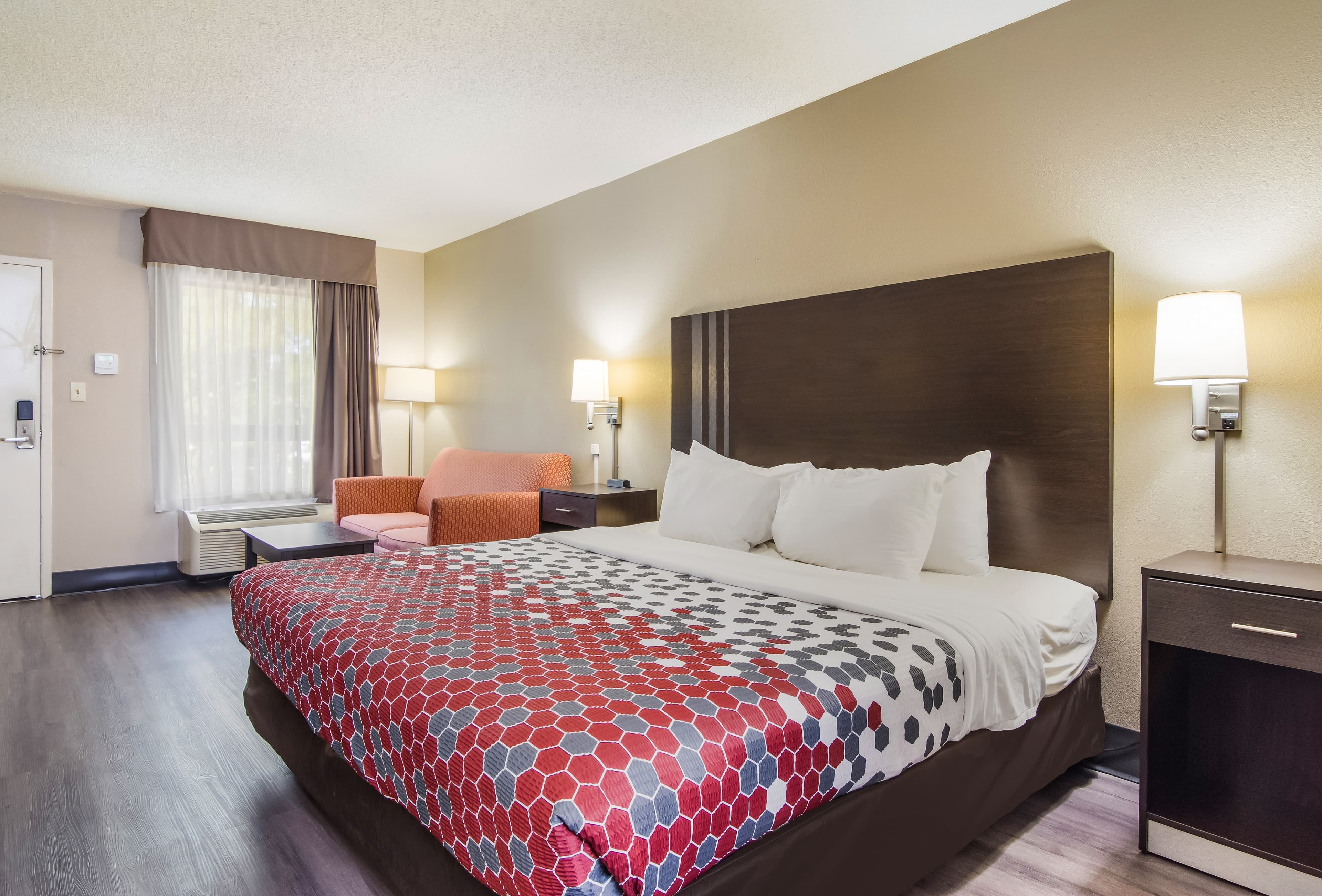 Econo Lodge Garner - Raleigh — 6
