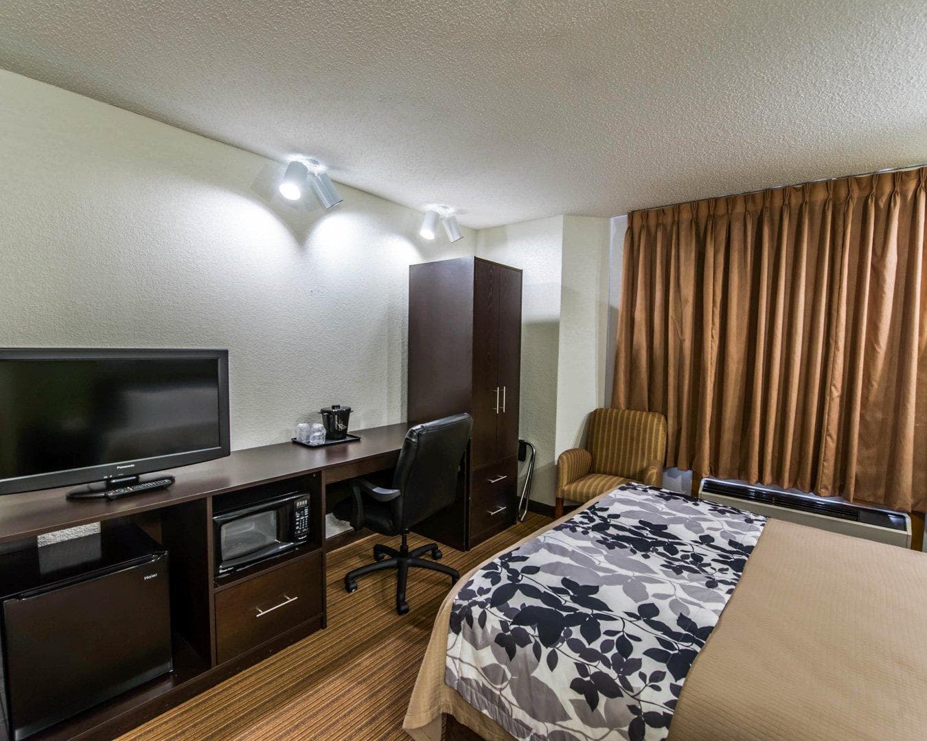 Sleep Inn Morganton Southeast — 13