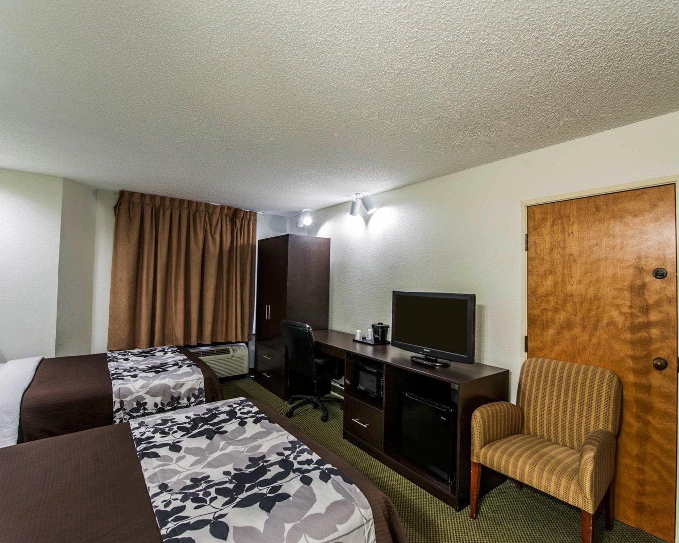 Sleep Inn Morganton Southeast - Image 4