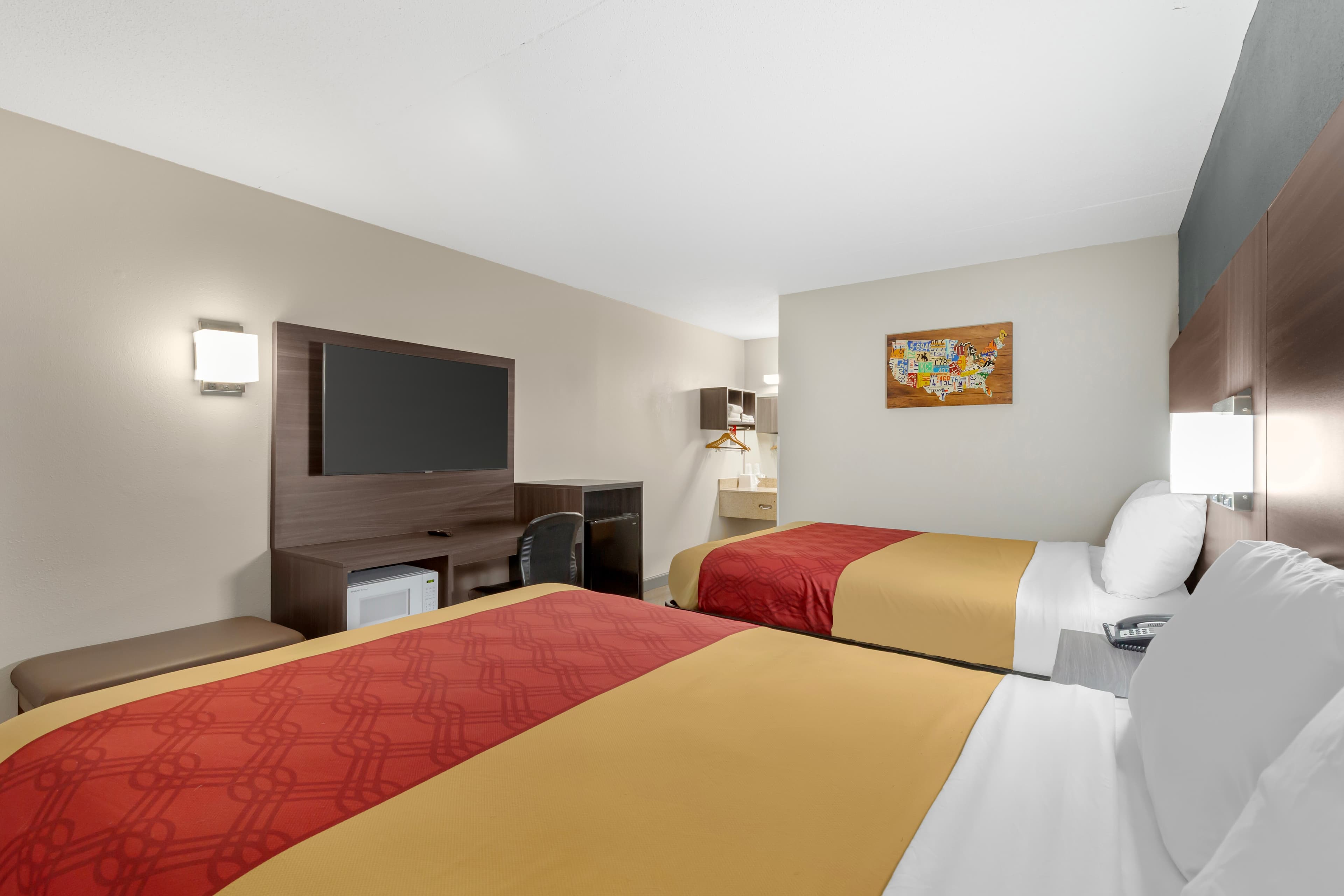 Econo Lodge Creedmoor - Butner - Image 5