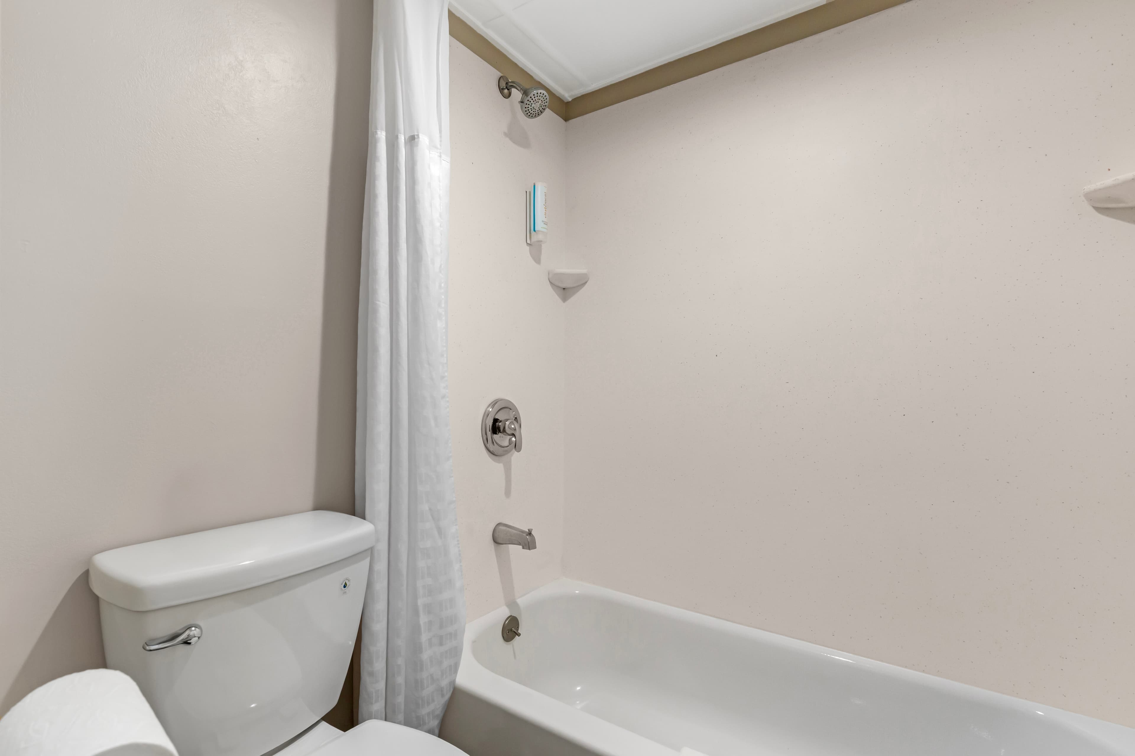 Econo Lodge Creedmoor - Butner — 10