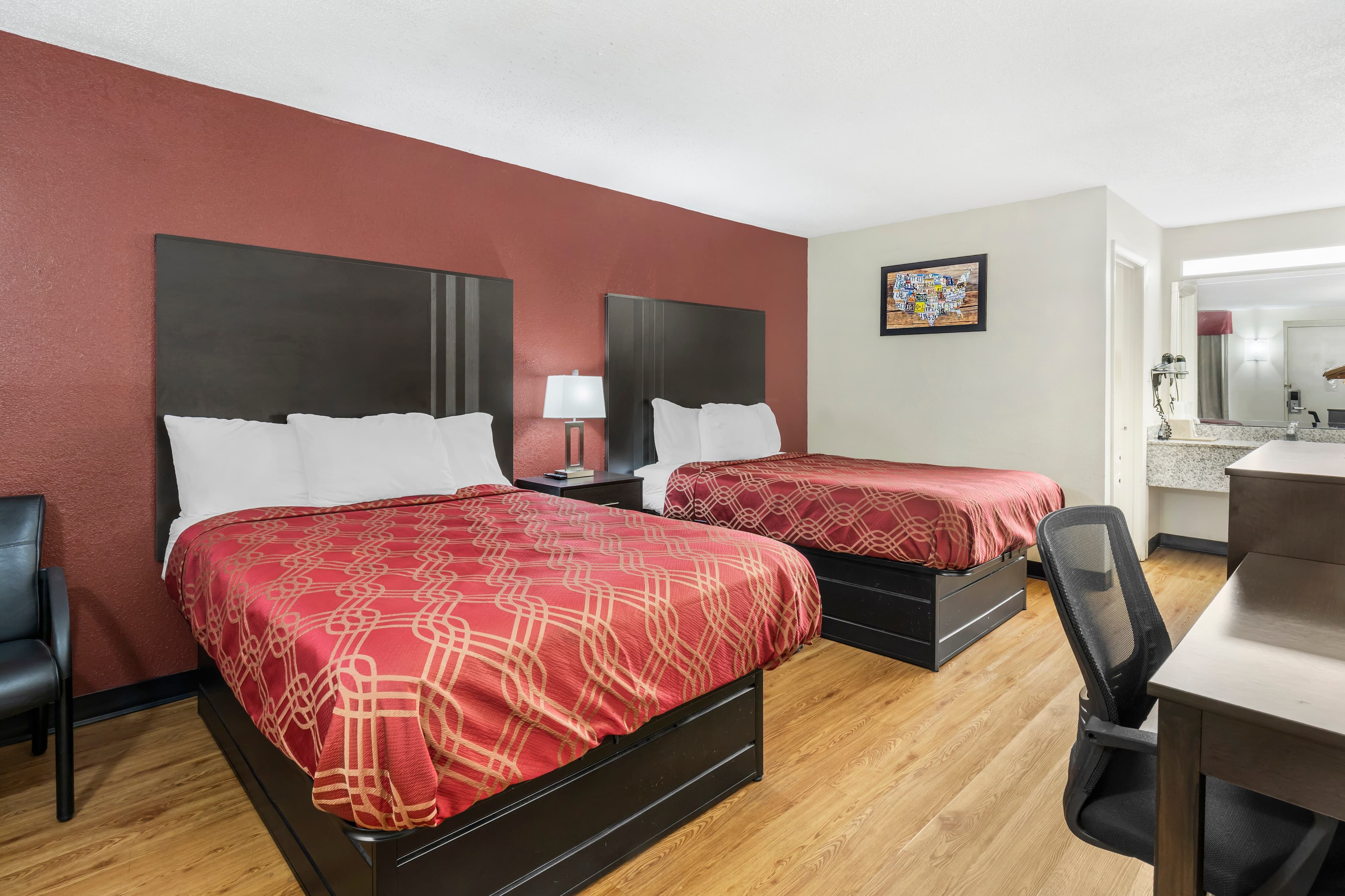 Econo Lodge Research Triangle Park — 18