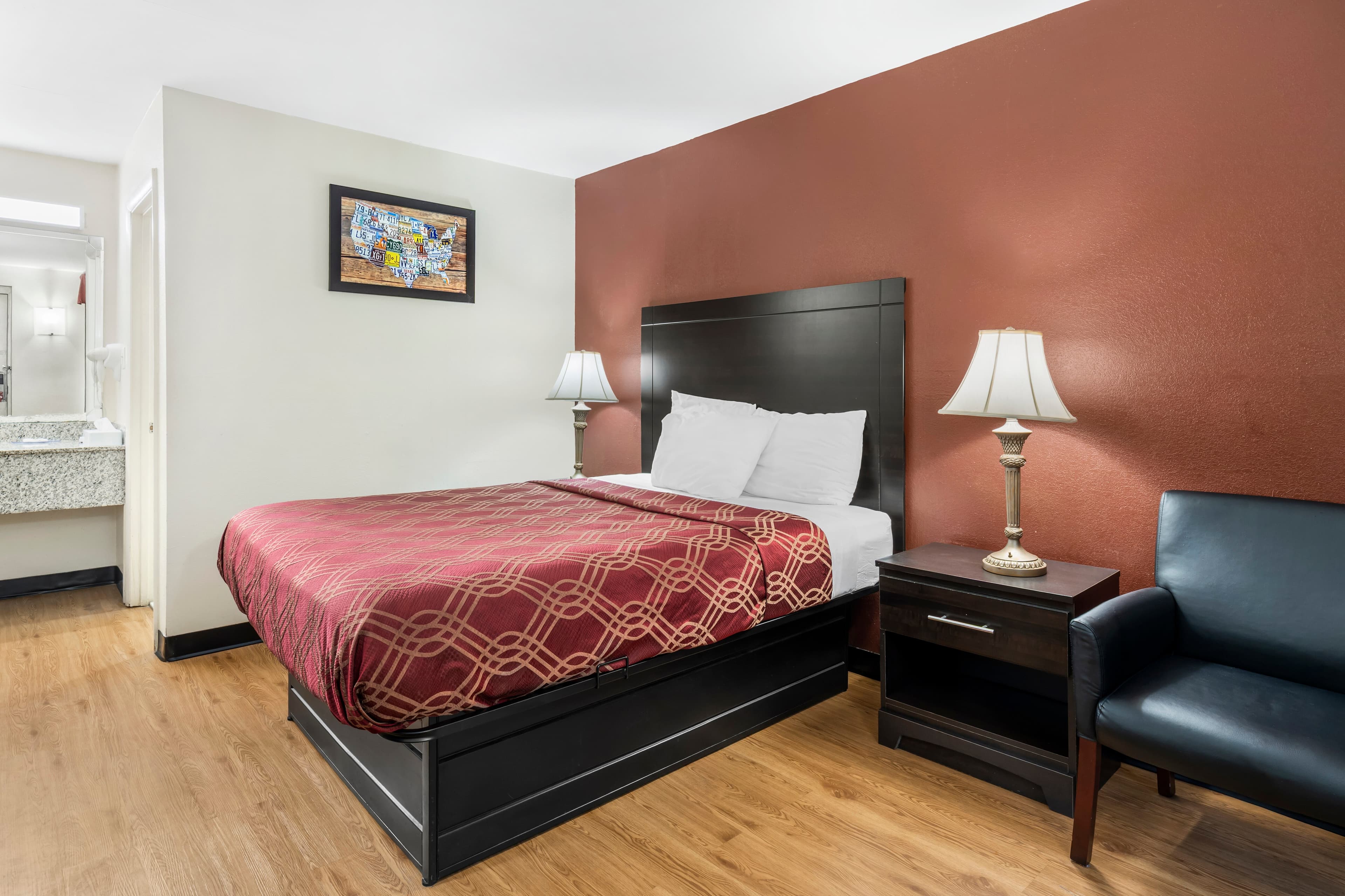 Econo Lodge Research Triangle Park — 26