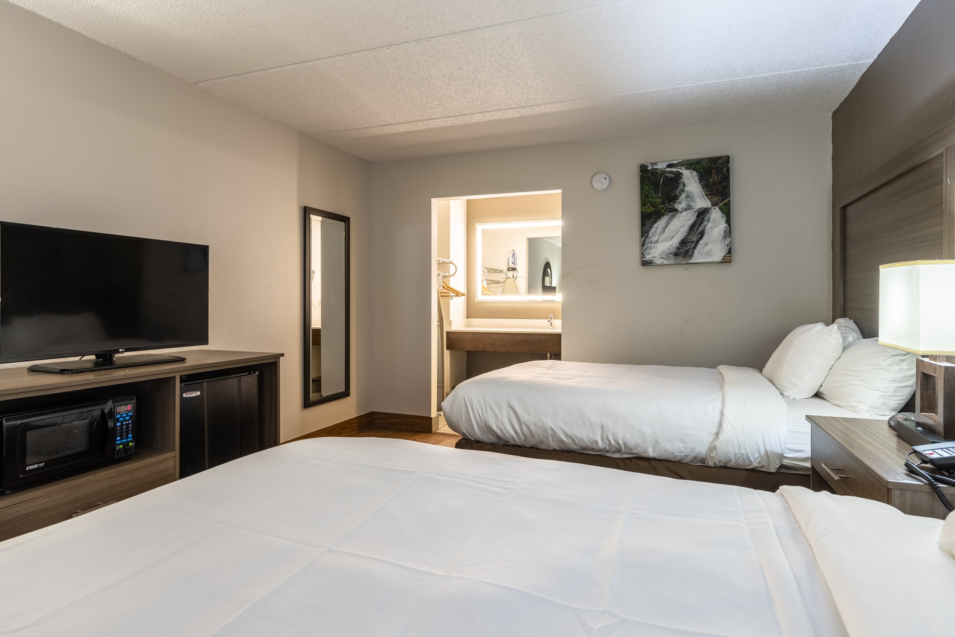 Quality Inn Asheville Airport - Image 2