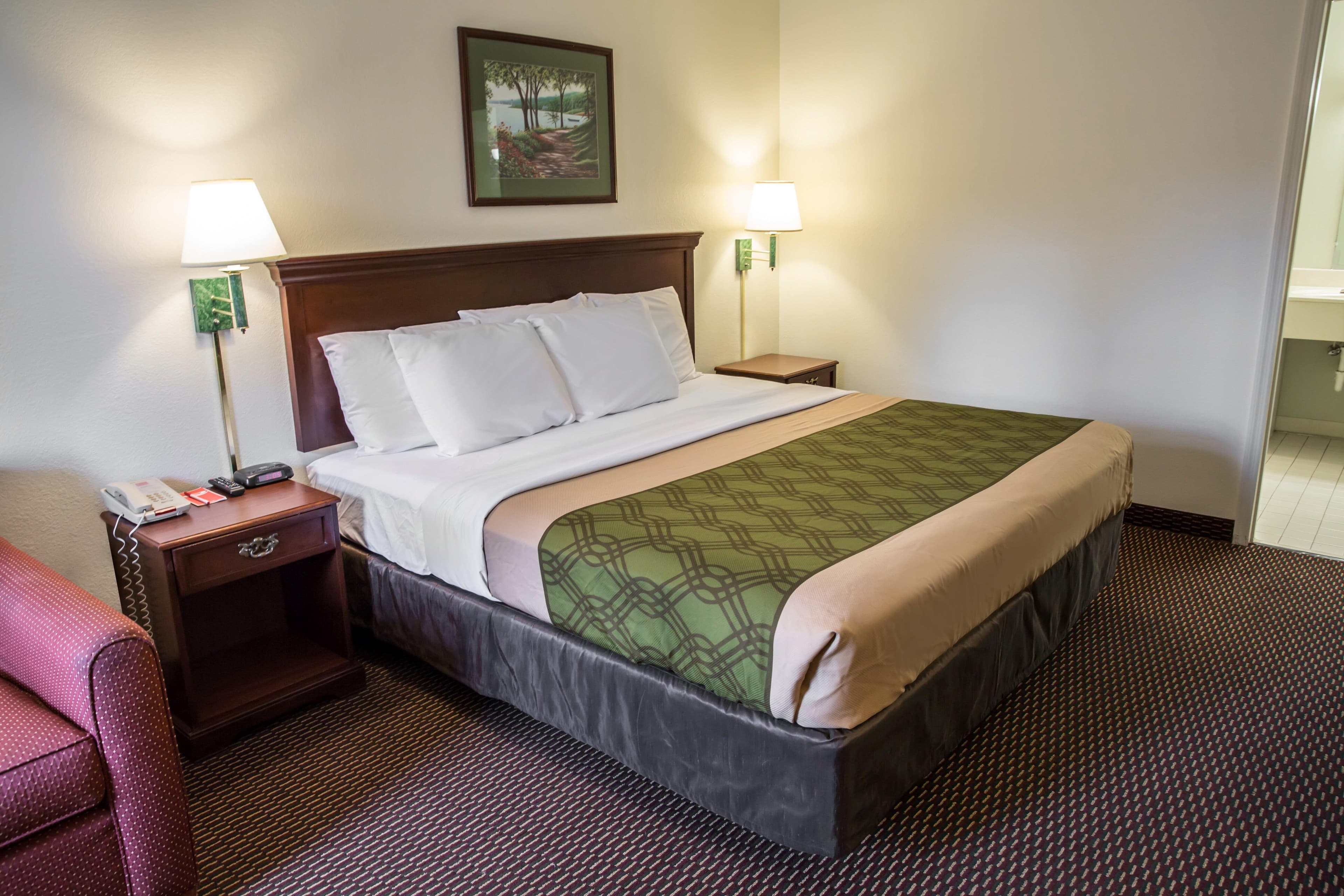 Econo Lodge Crystal Coast - Image 3