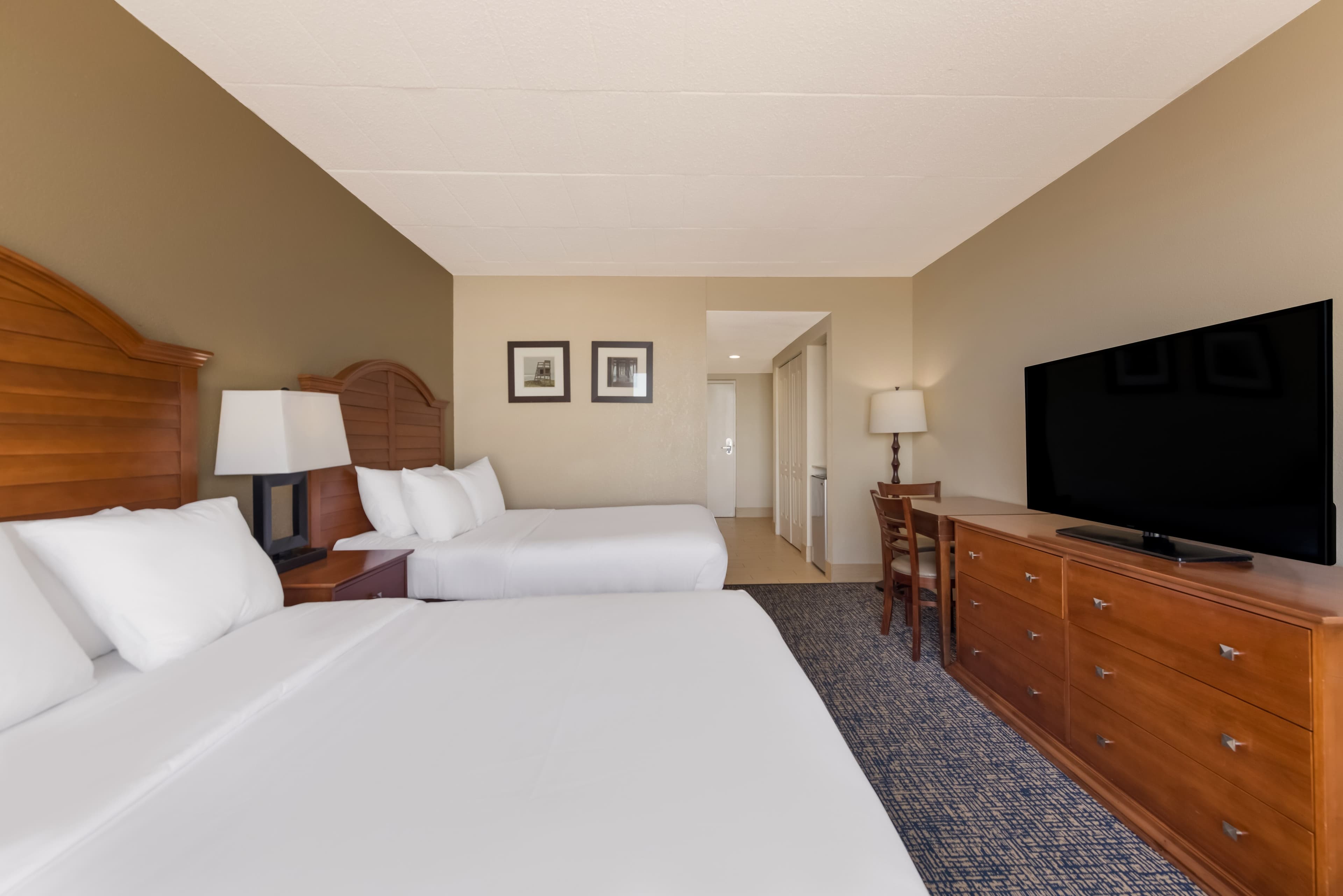 Comfort Inn South Oceanfront - Image 5