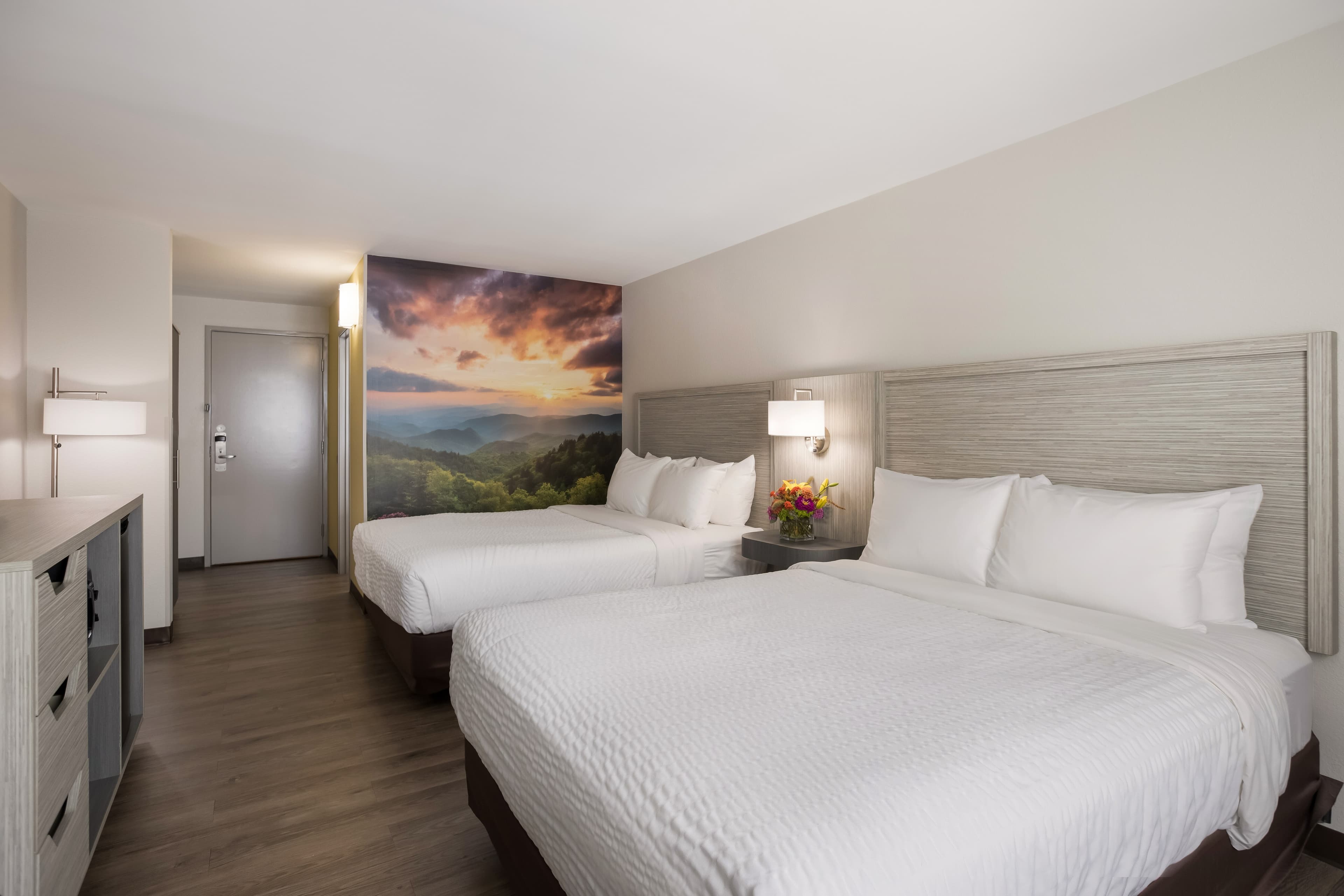 Clarion Pointe Sylva near Cherokee Area — 10