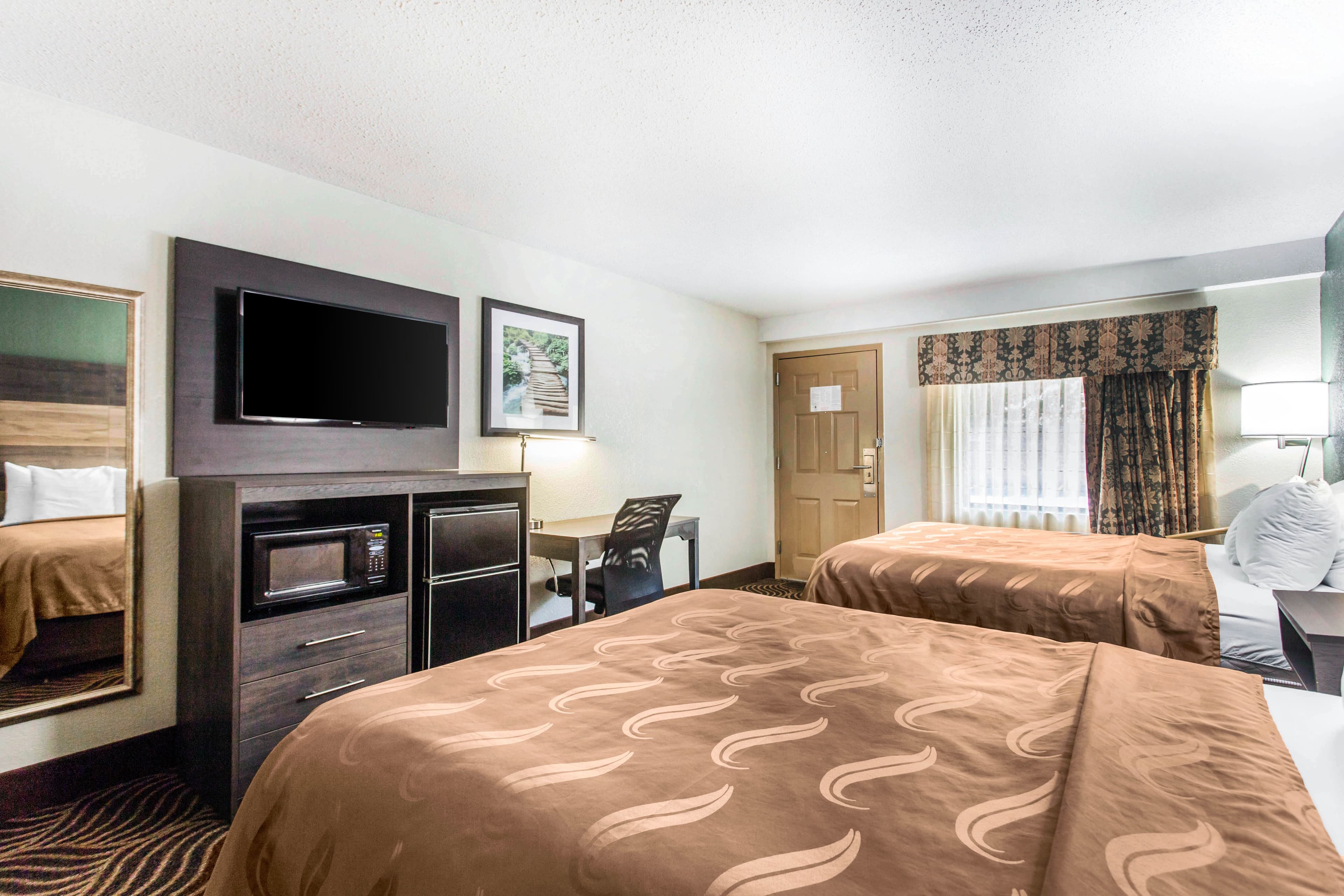 Quality Inn Black Mountain-Asheville East — 8