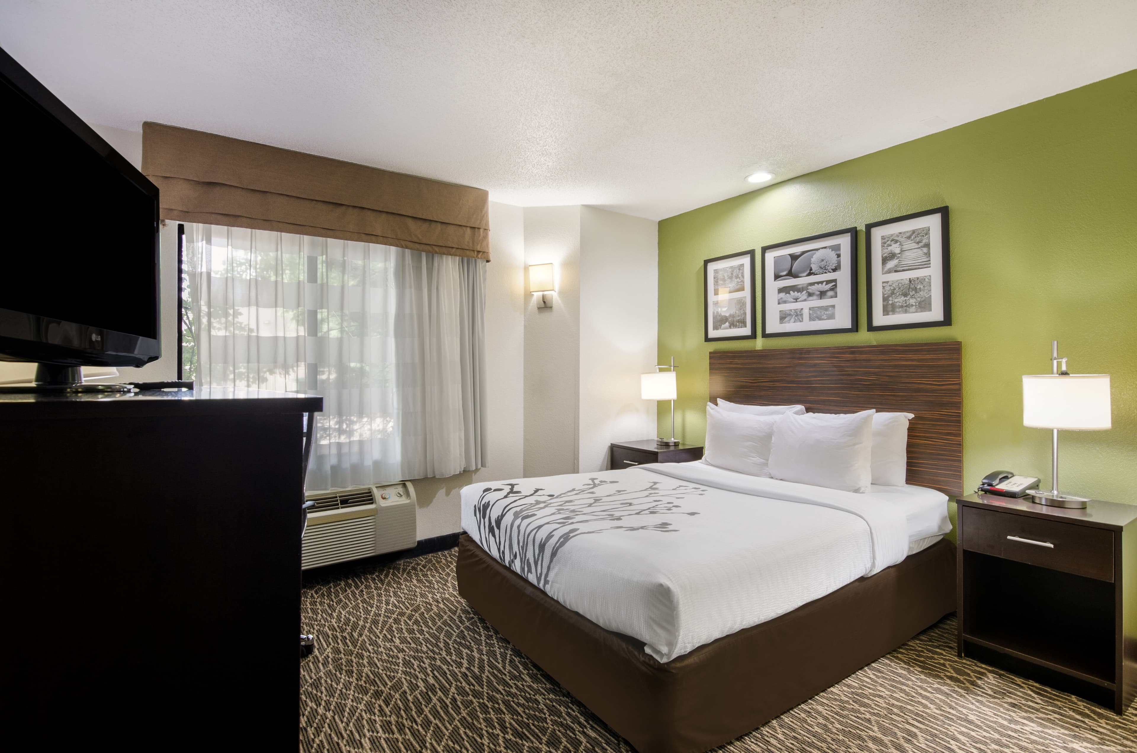 Sleep Inn Hanes Mall - Image 5