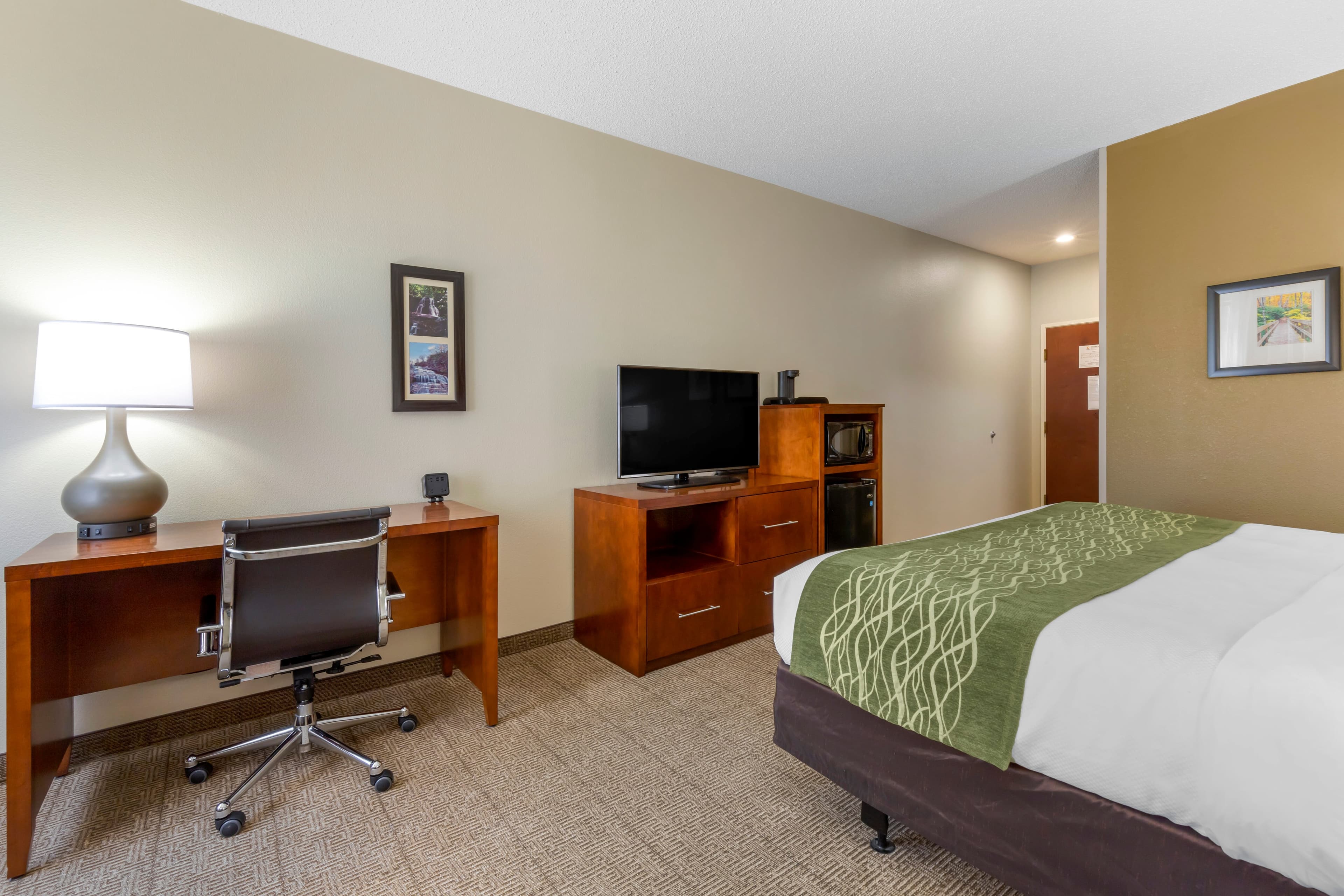 Comfort Inn & Suites Lenoir Hwy 321 Northern Foothills — 6
