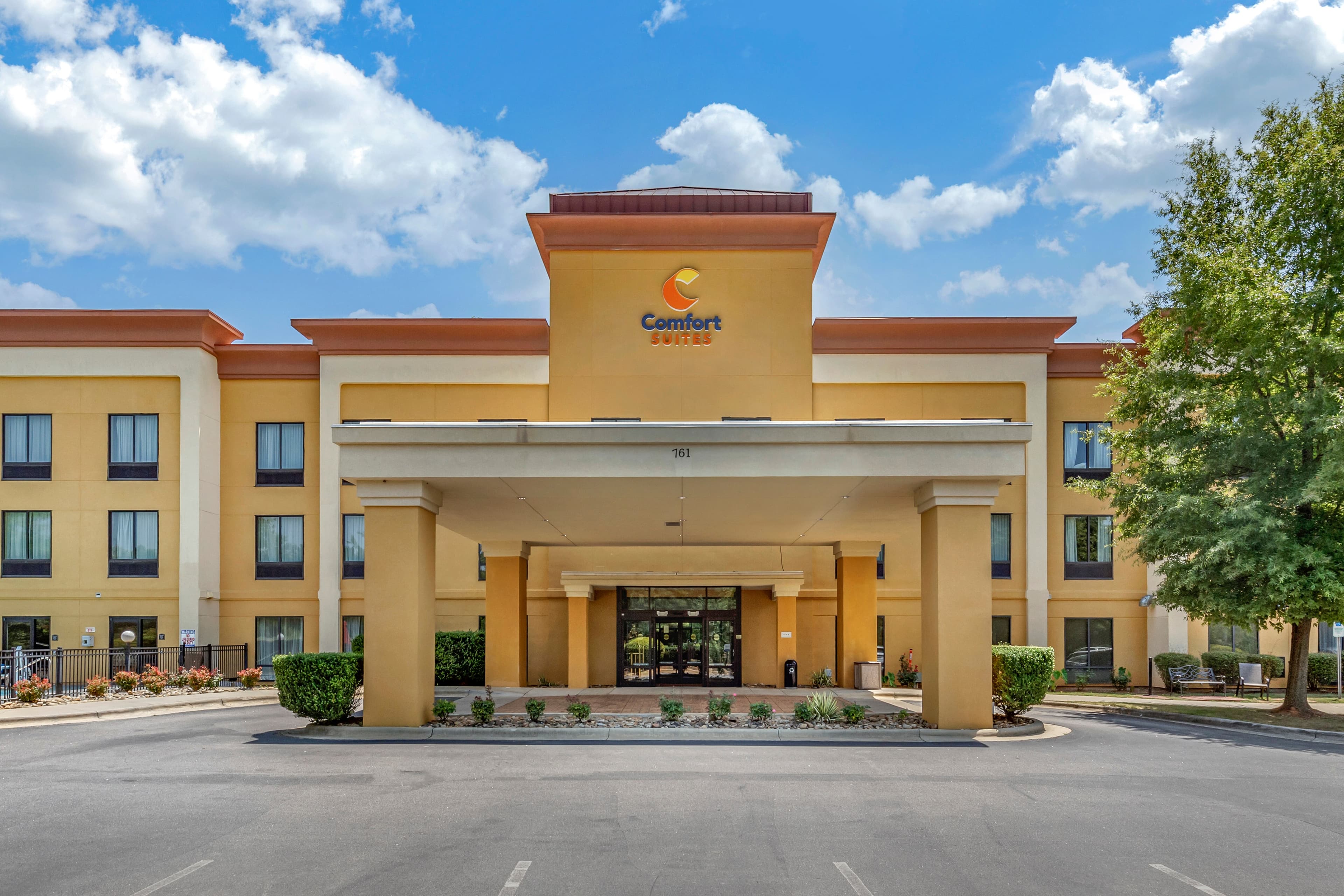 Comfort Suites Clayton - Garner - Image 1