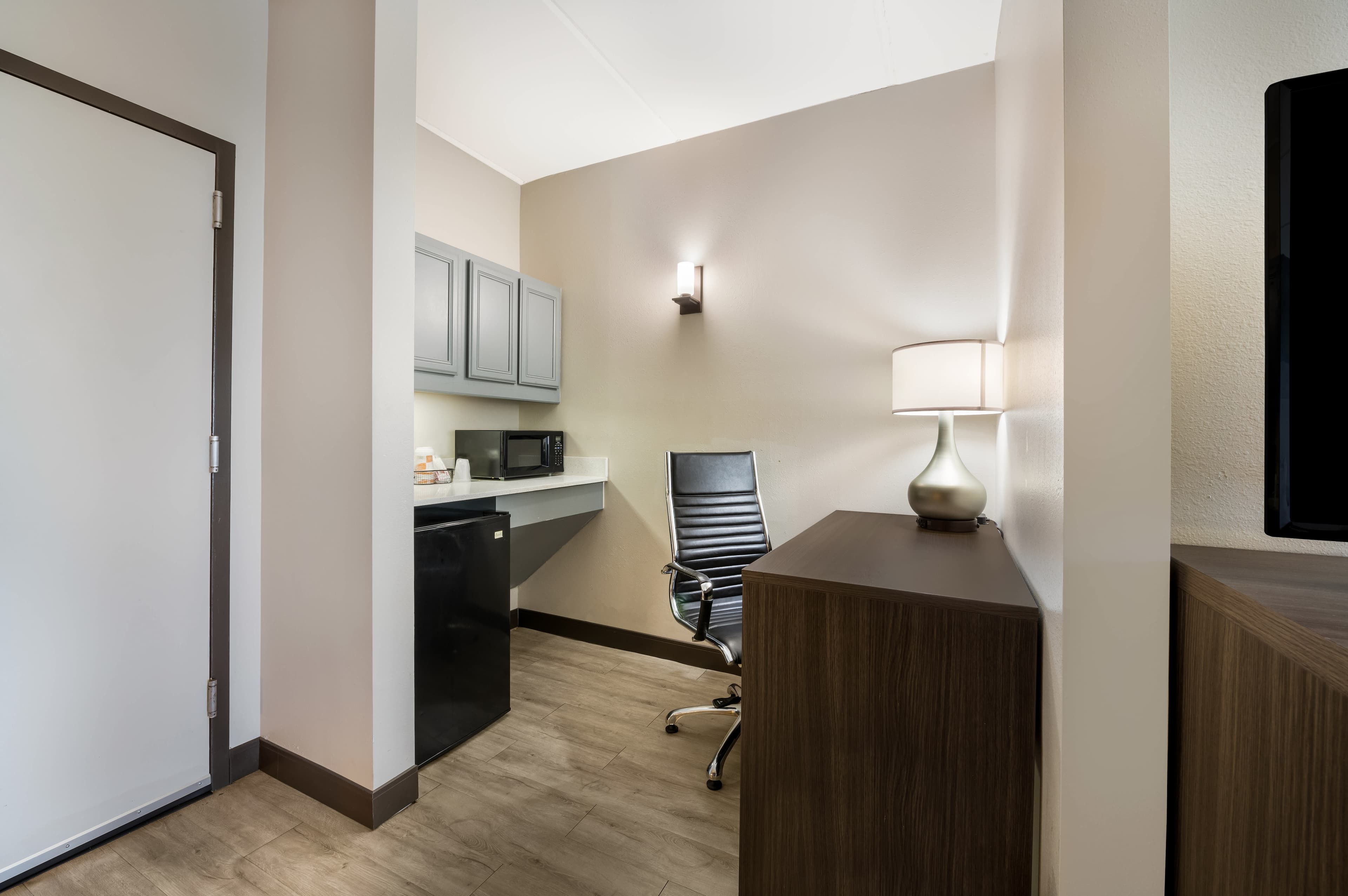 Comfort Suites Northlake — 25