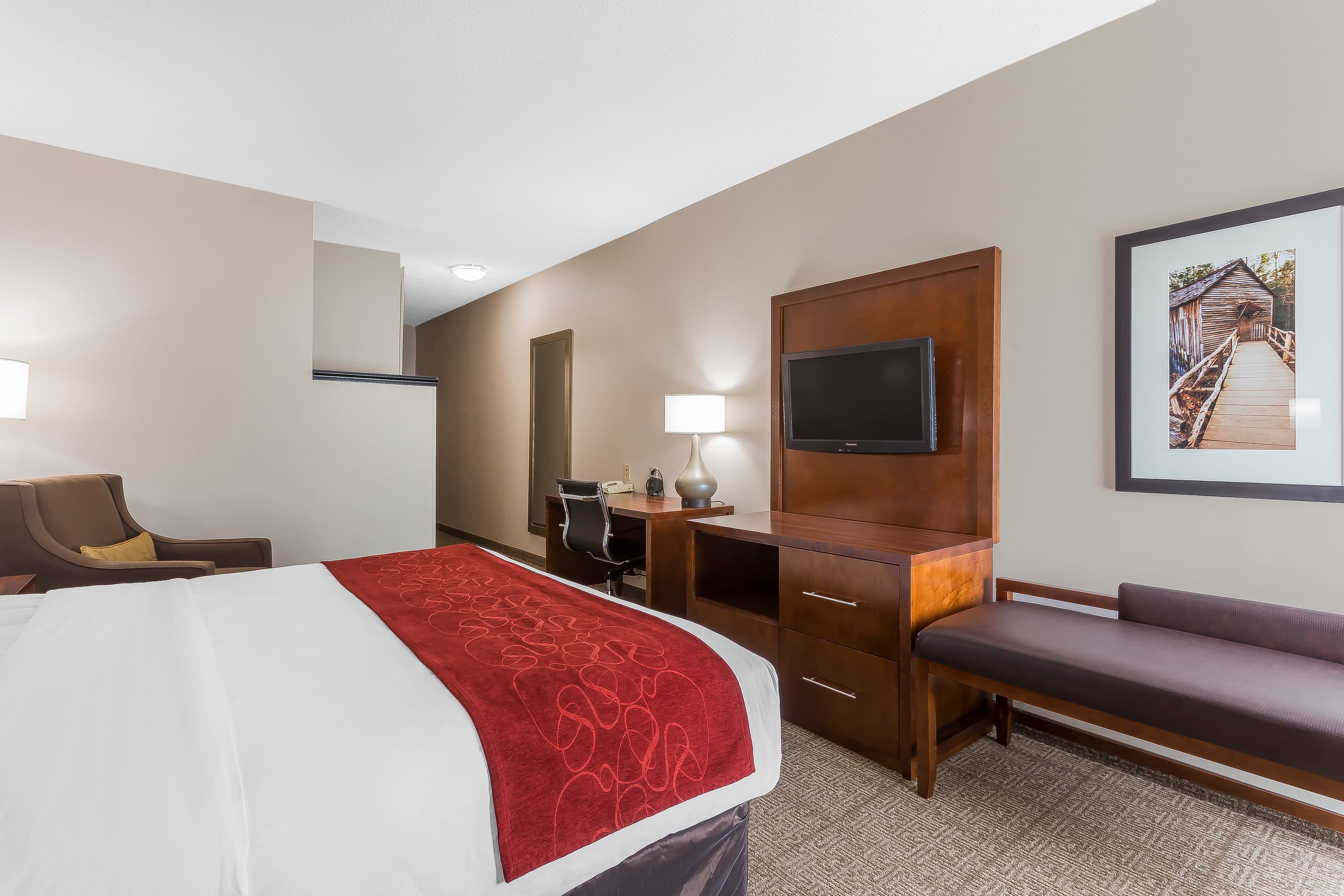 Comfort Suites Salisbury I-85 - Image 2