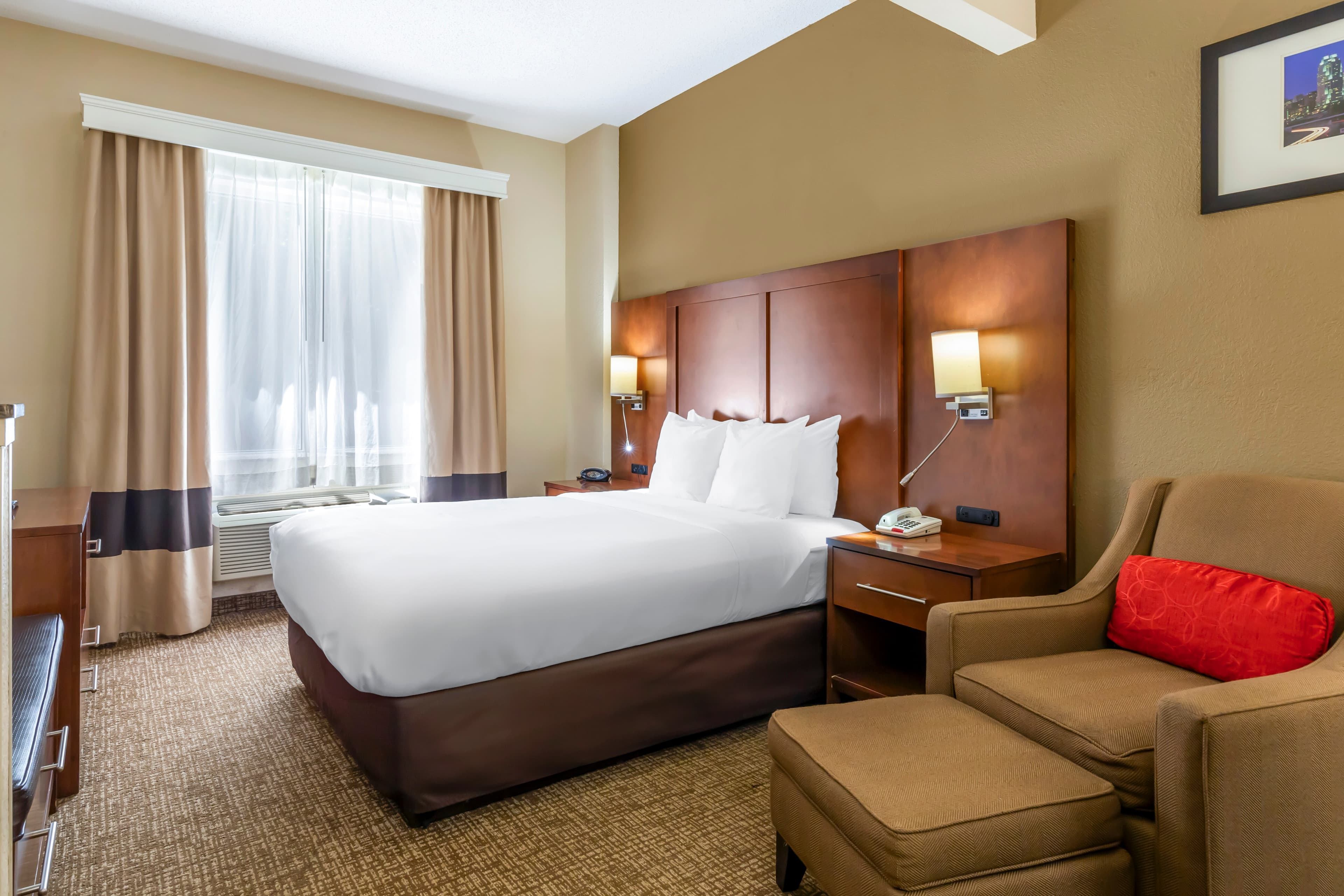 Comfort Suites Raleigh Walnut Creek - Image 2