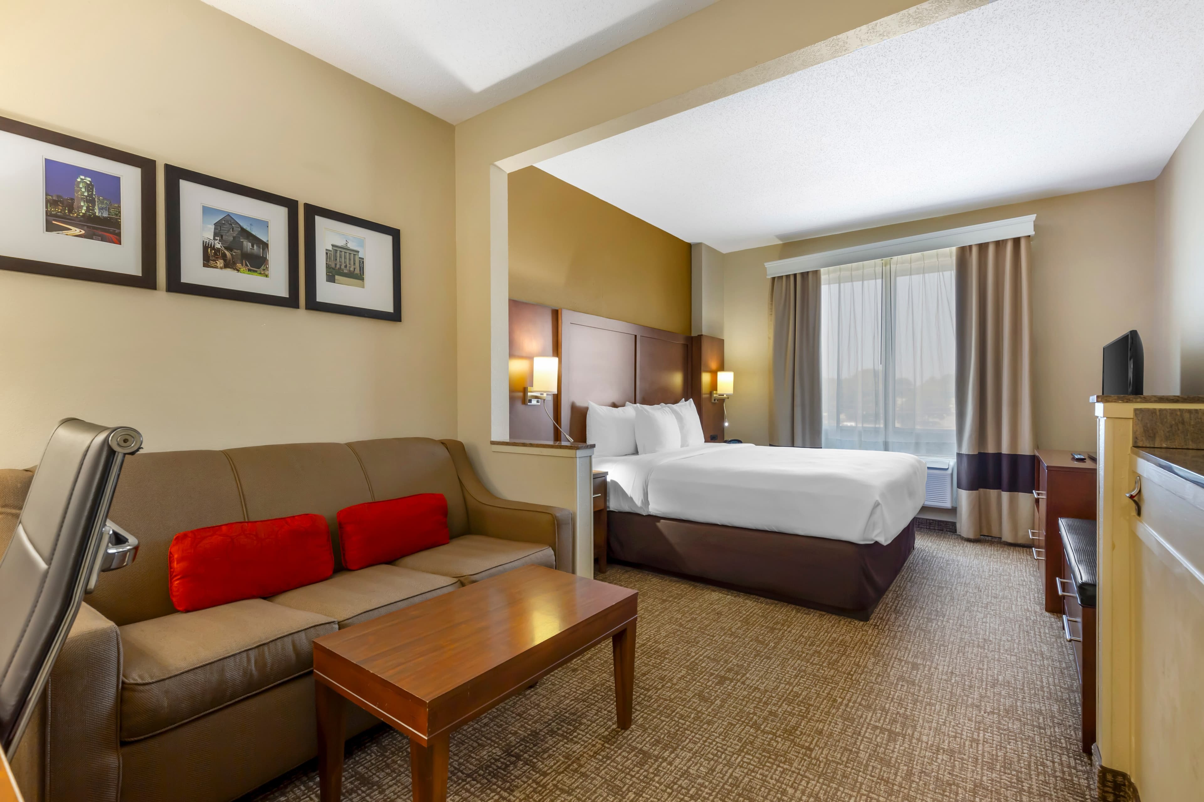 Comfort Suites Raleigh Walnut Creek — 11