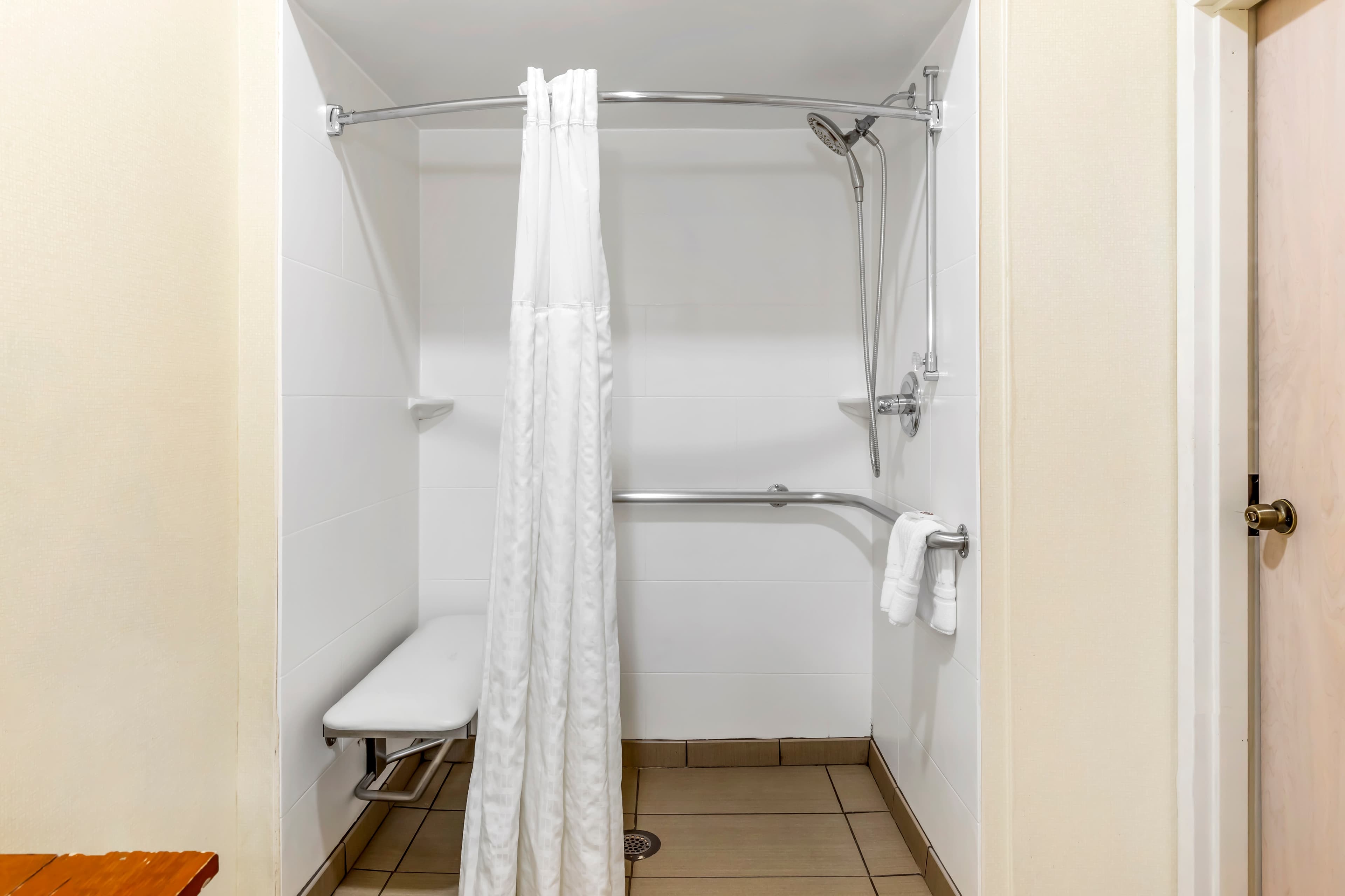 Comfort Suites Raleigh Walnut Creek — 7