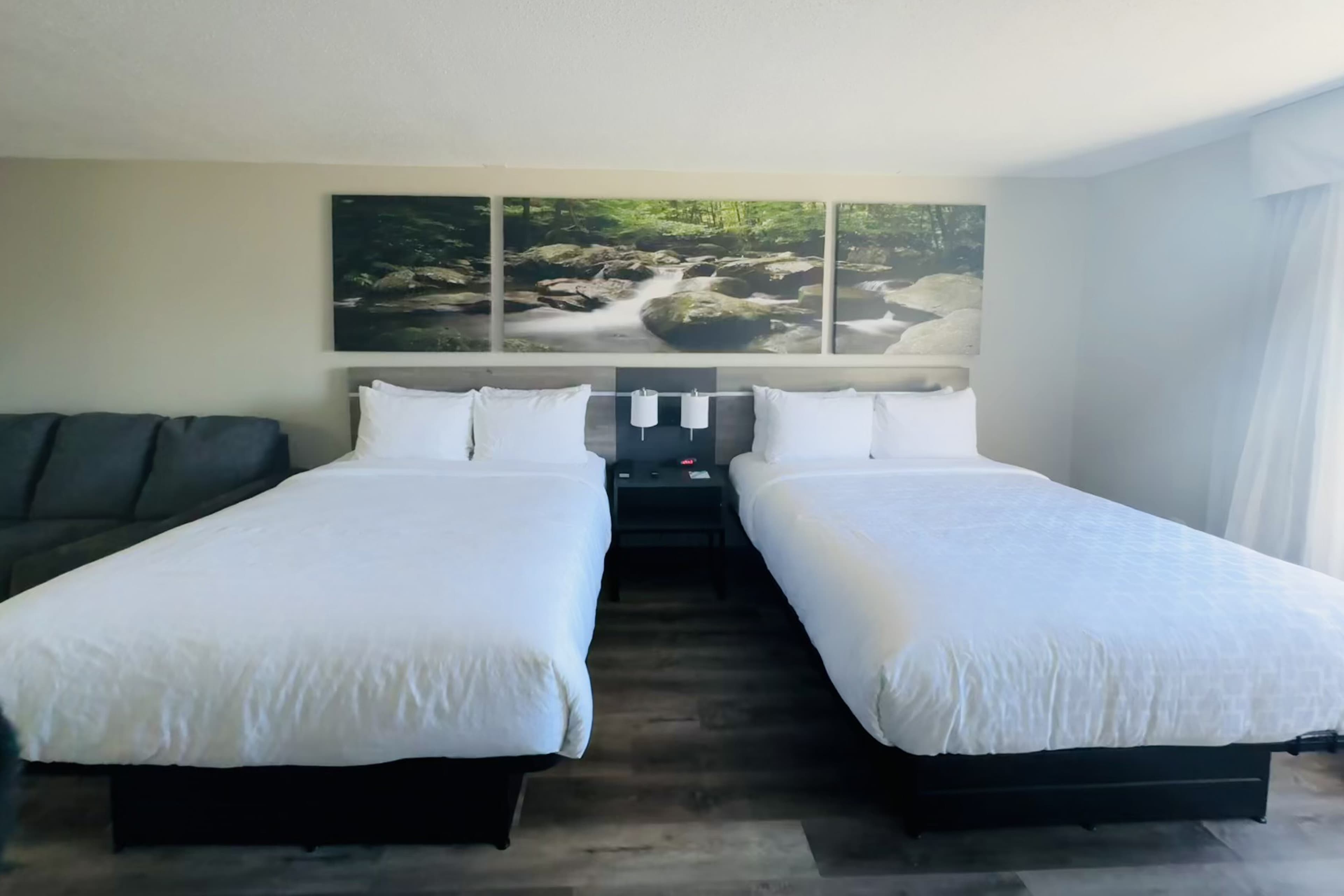 Clarion Pointe Albemarle — 8
