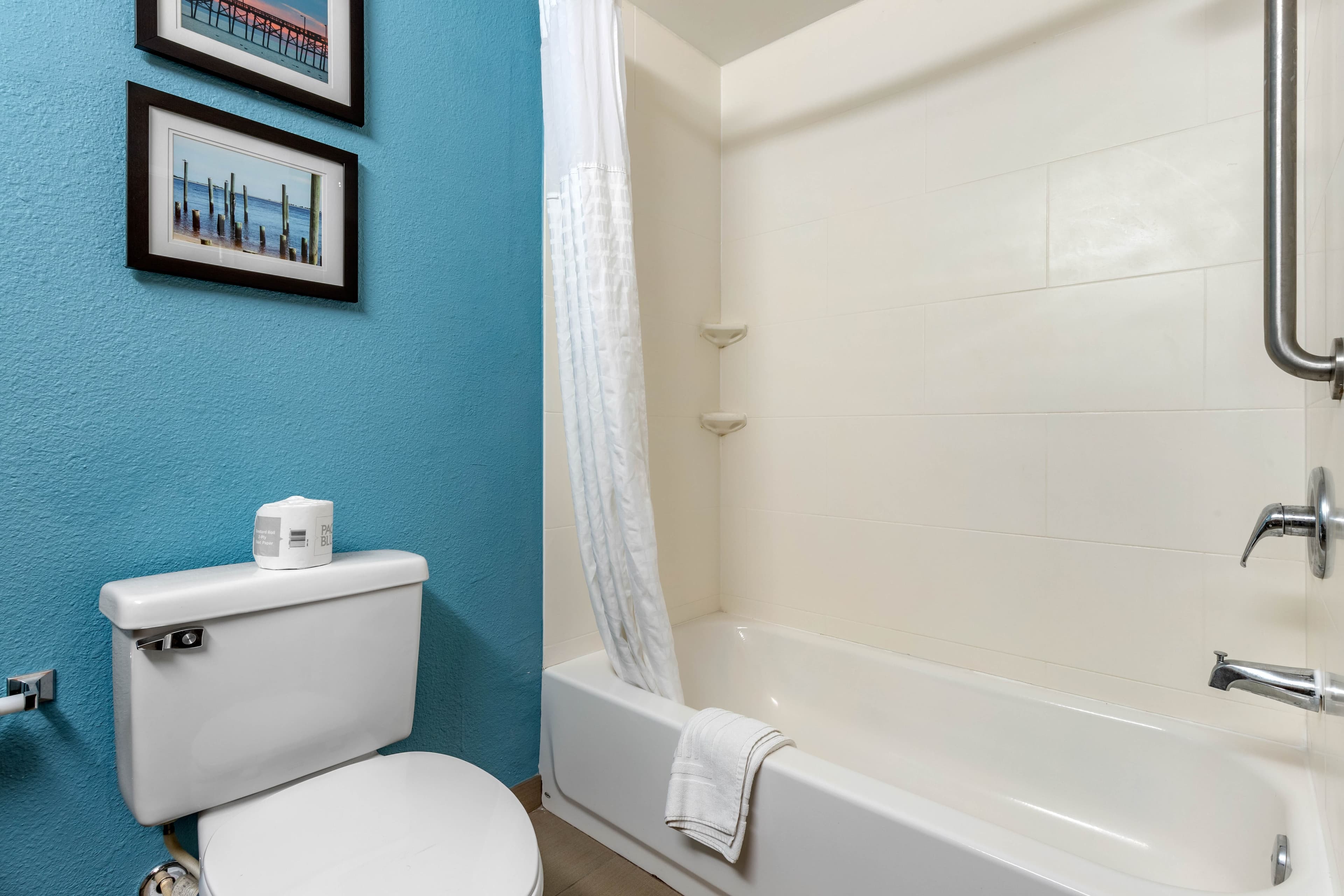 Comfort Suites Southport - Oak Island — 17