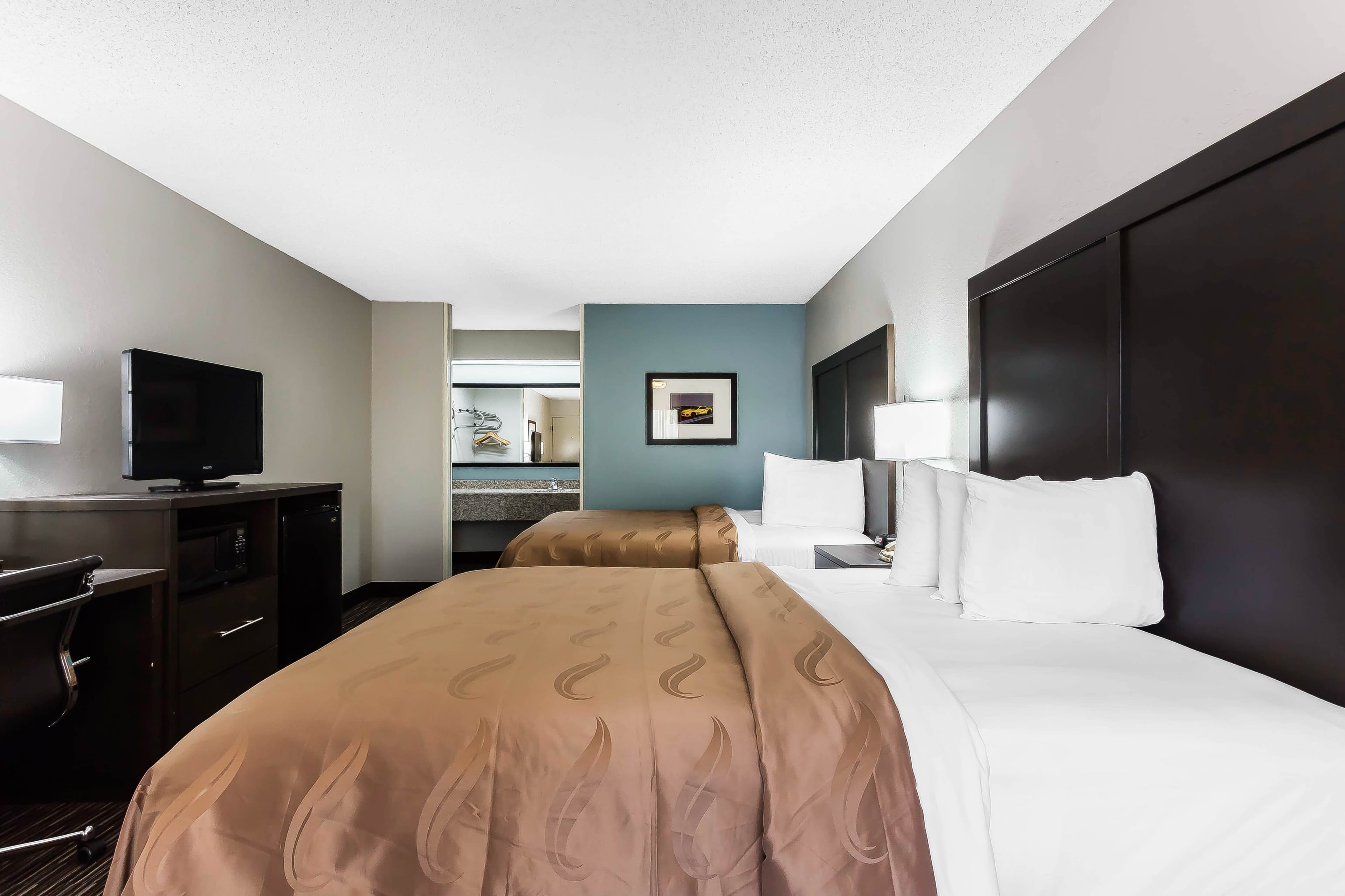 Quality Inn & Suites Mooresville-Lake Norman — 15