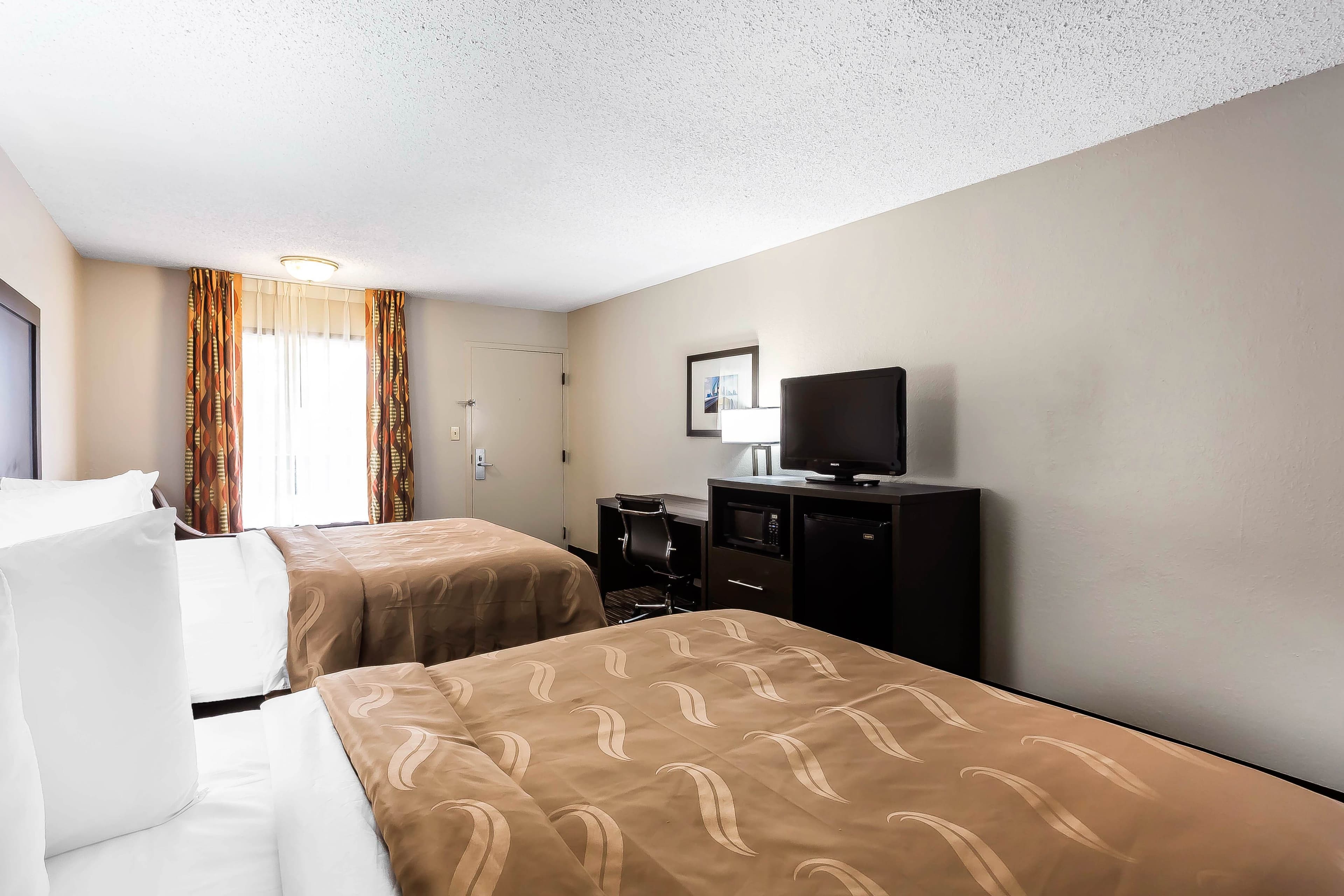 Quality Inn & Suites Mooresville-Lake Norman — 17
