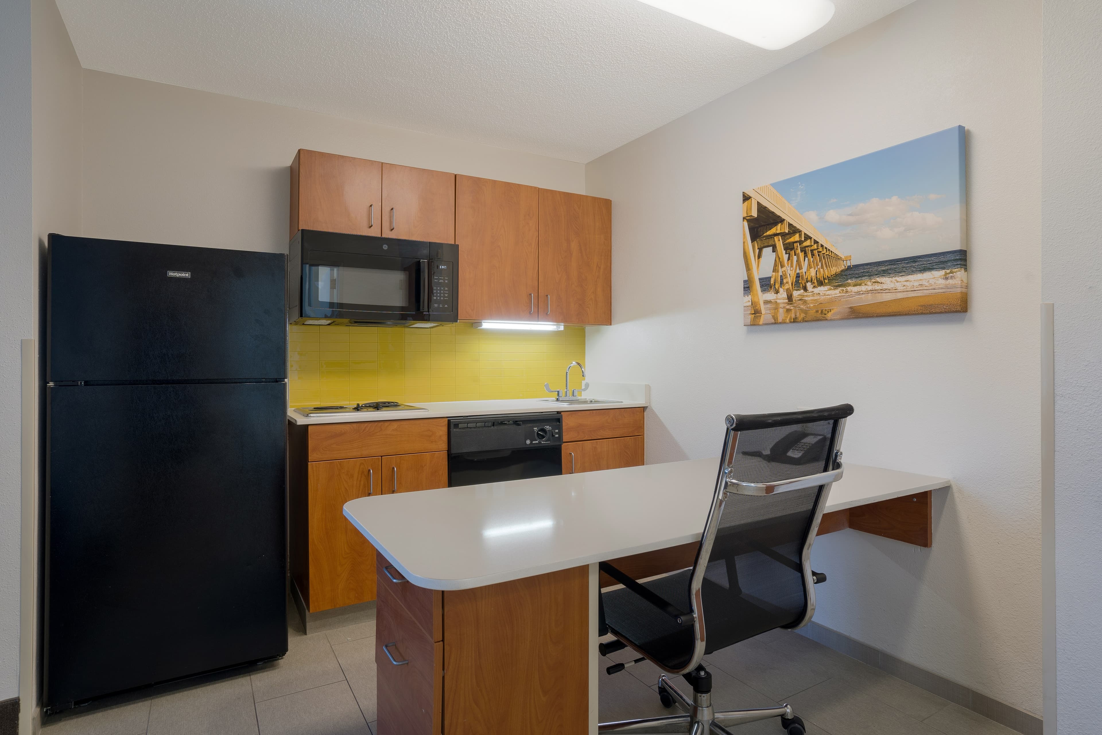 MainStay Suites Wilmington - University Area - Image 1