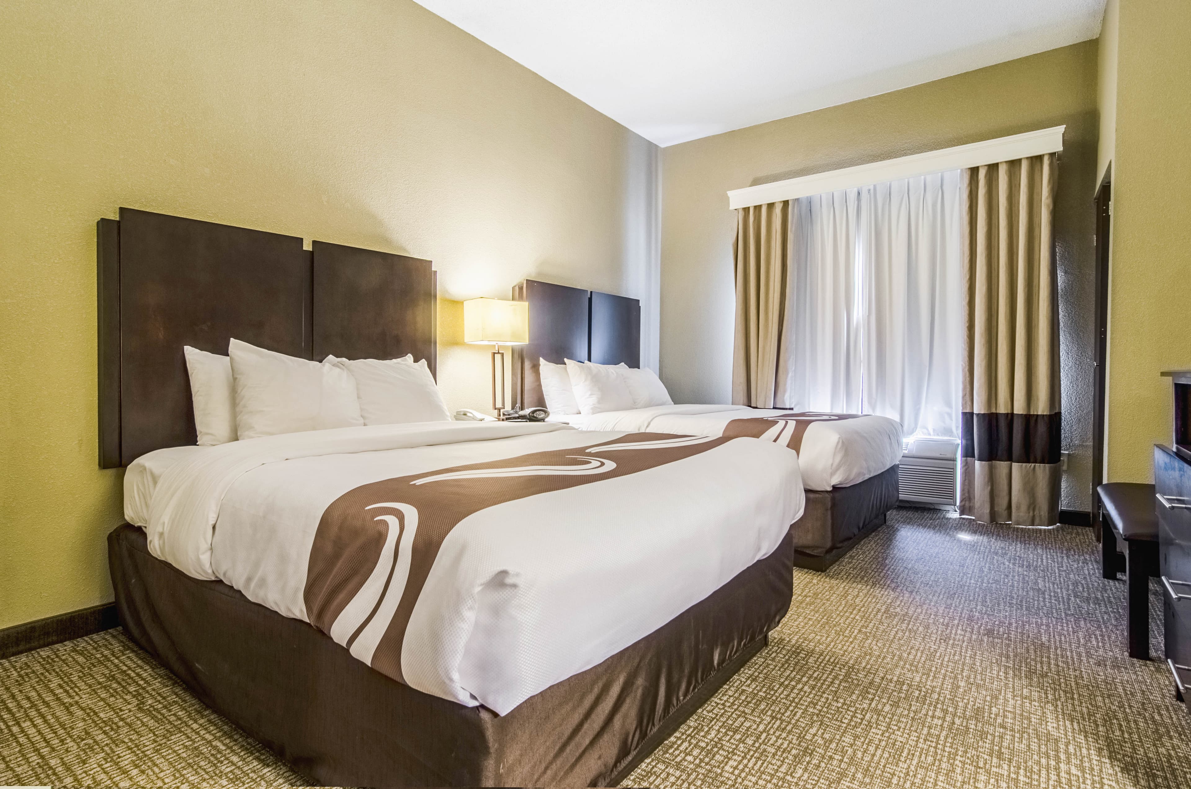 Quality Suites Graham - Burlington South — 14