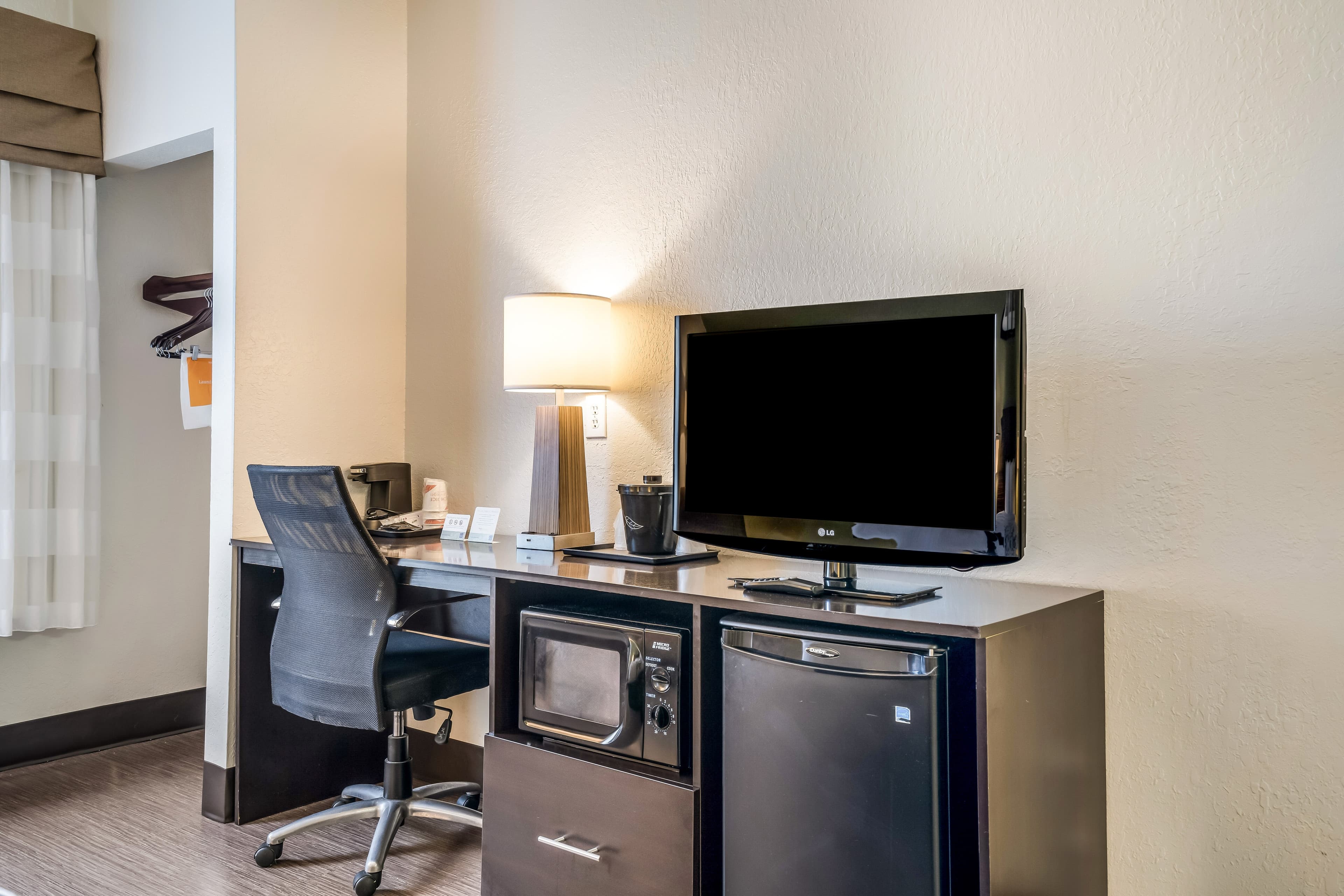 Sleep Inn & Suites Jacksonville near Camp Lejeune — 23