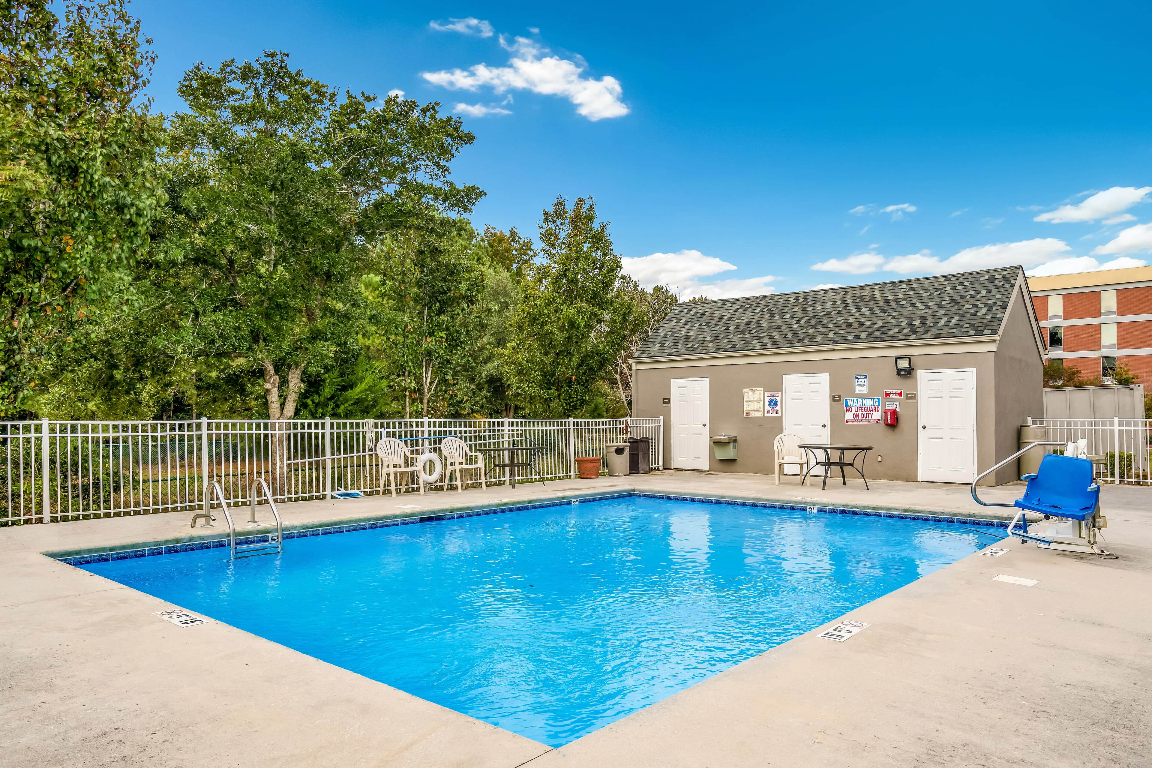 Sleep Inn & Suites Jacksonville near Camp Lejeune - Image 1