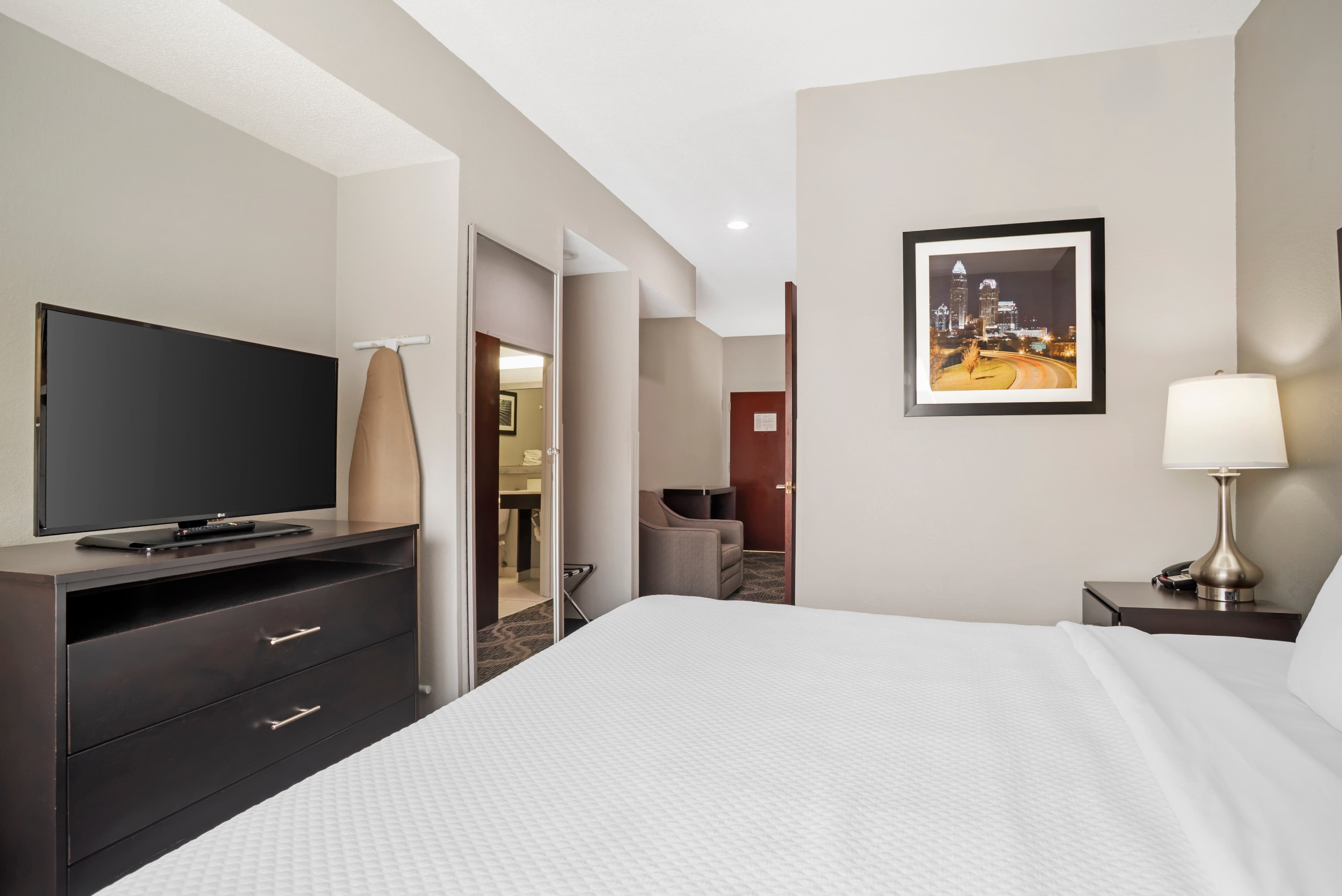 Quality Suites Pineville - Charlotte — 7