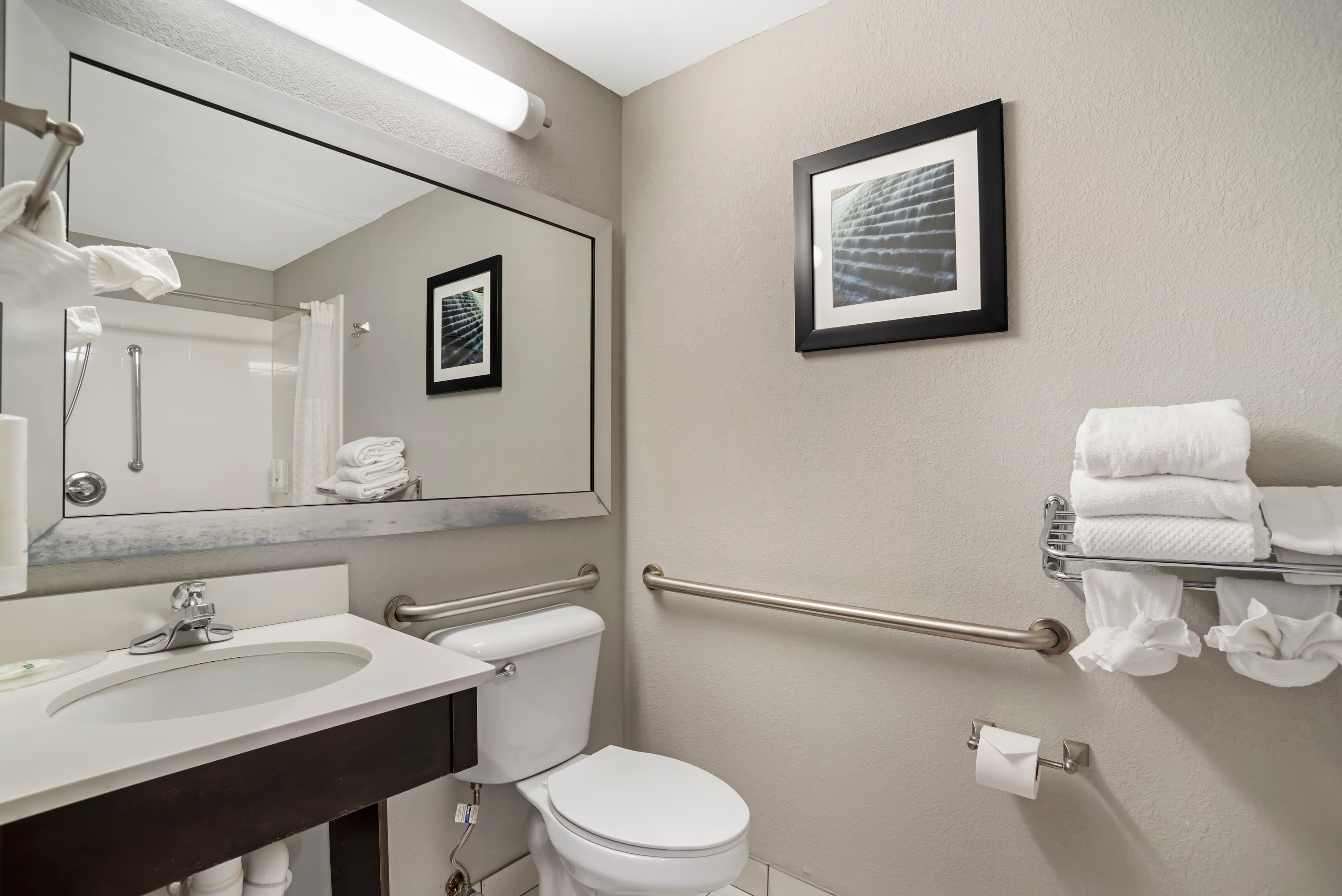 Quality Suites Pineville - Charlotte — 10