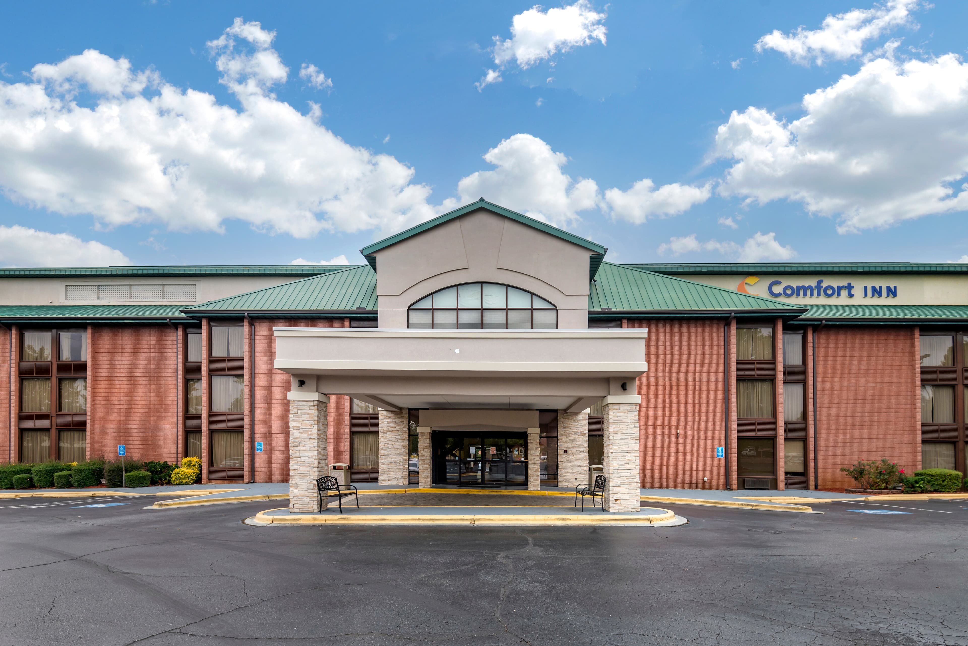Comfort Inn Matthews - Charlotte - Image 1