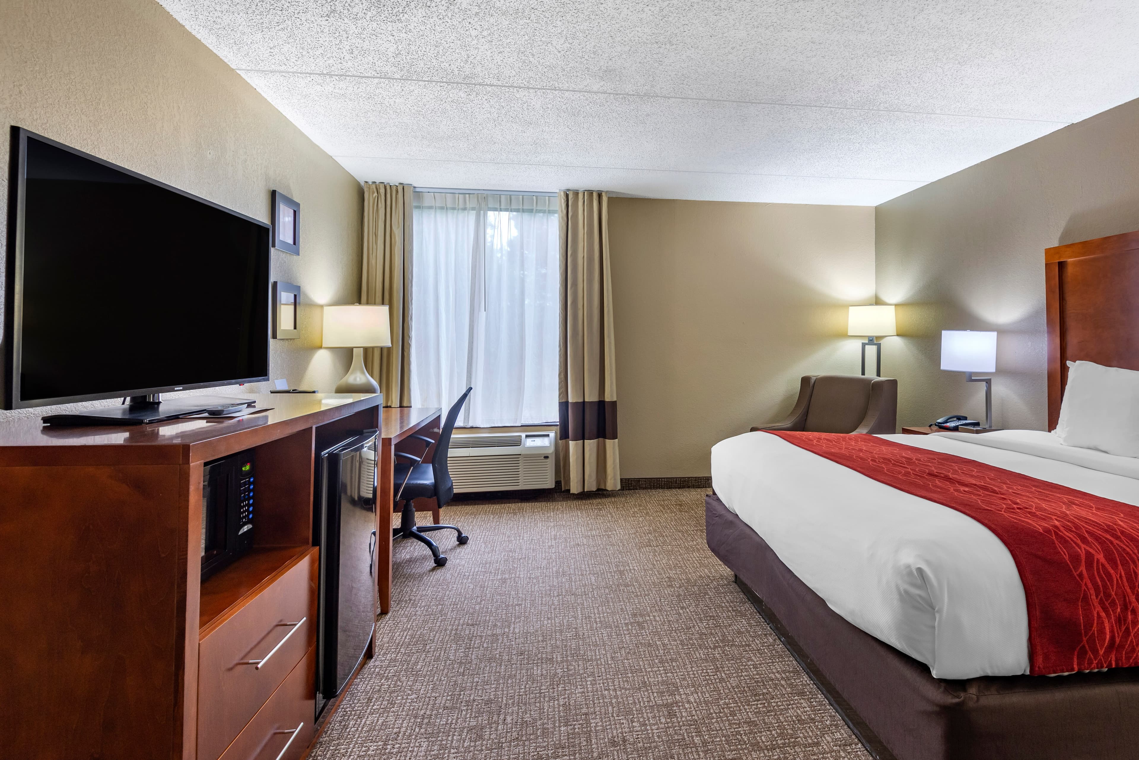 Comfort Inn Matthews - Charlotte - Image 3