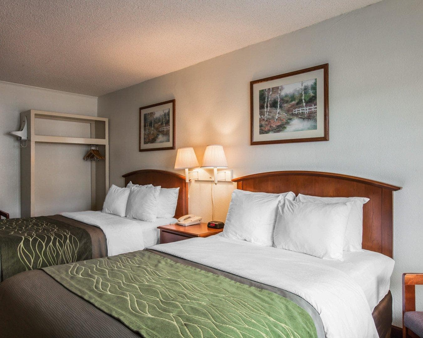 Rodeway Inn & Suites Cherokee On the River — 6