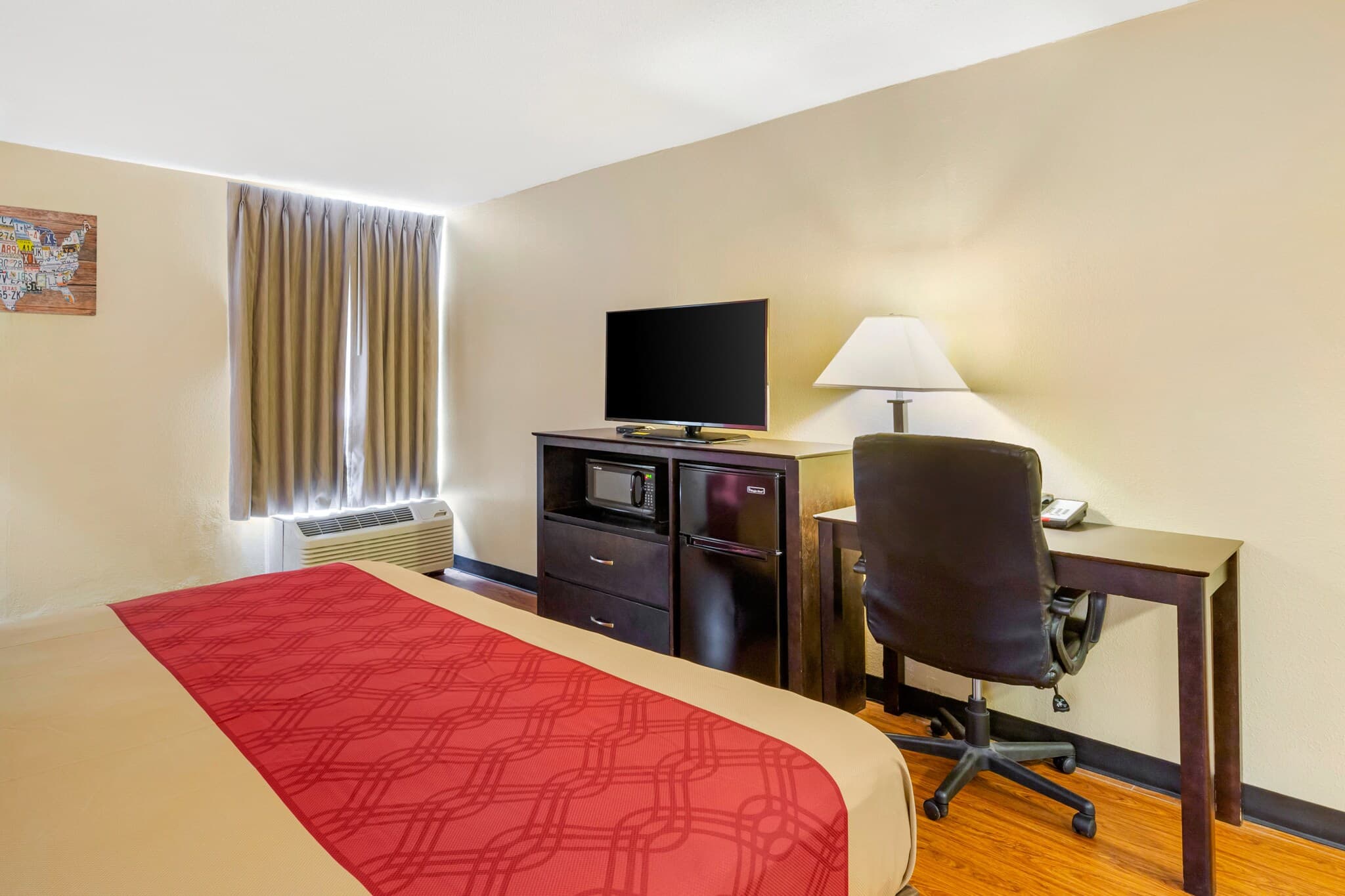 Econo Lodge Burlington I-40 — 13