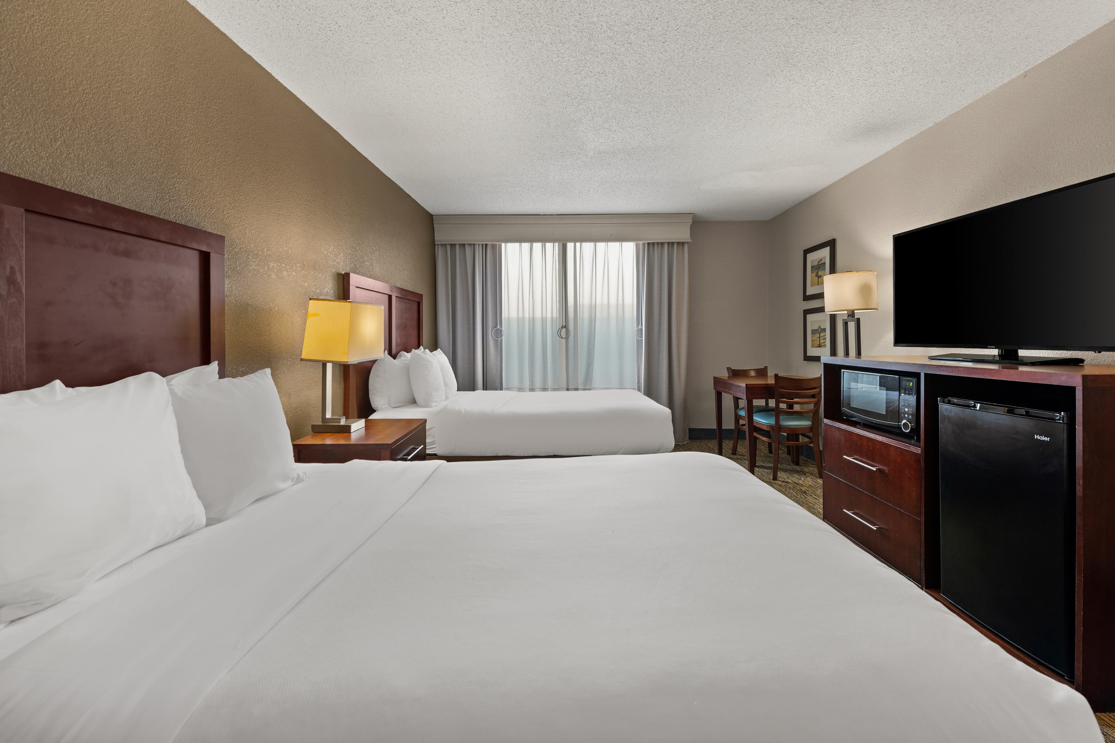 Comfort Inn On the Ocean - Image 3
