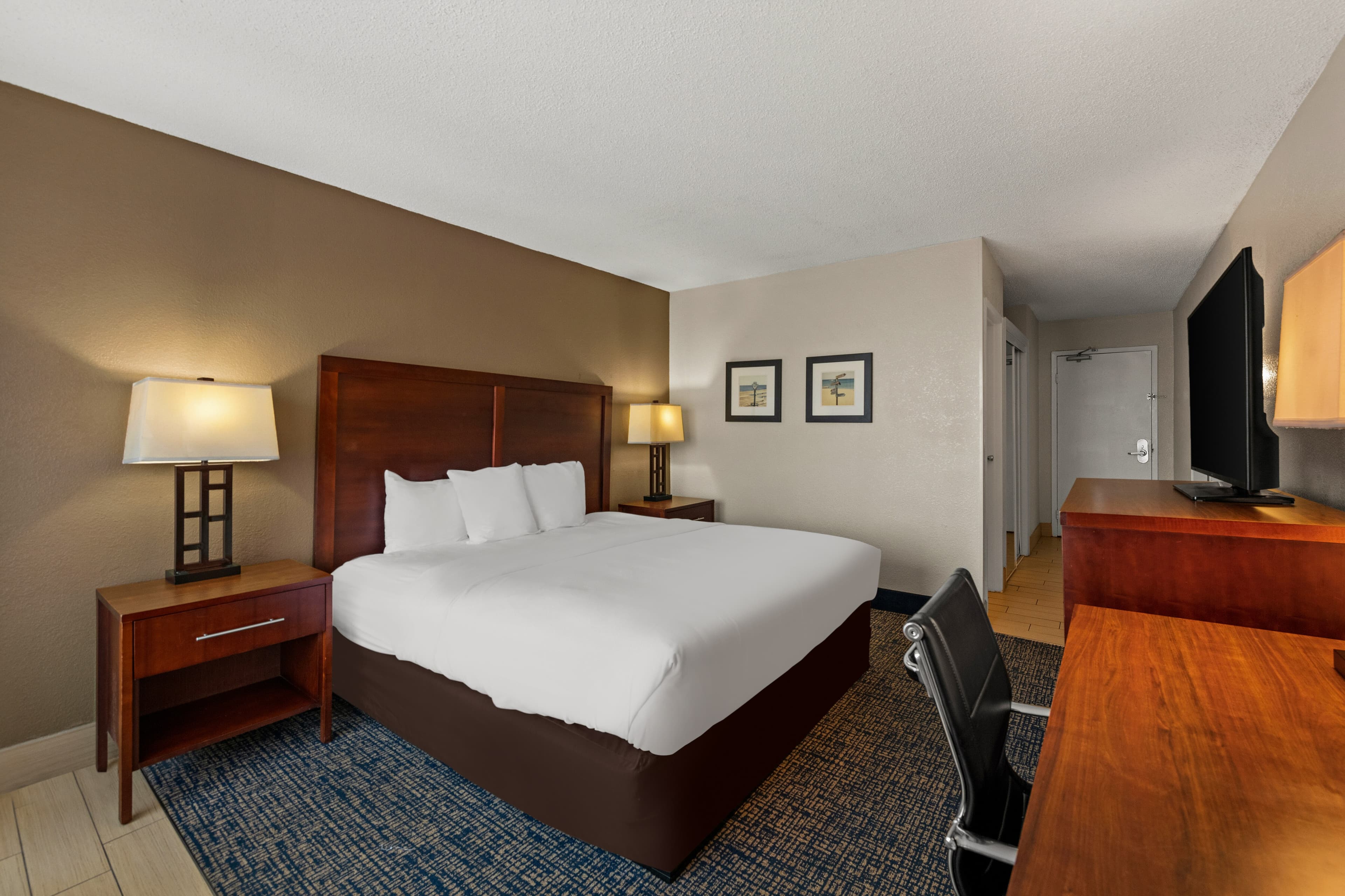 Comfort Inn On the Ocean — 36