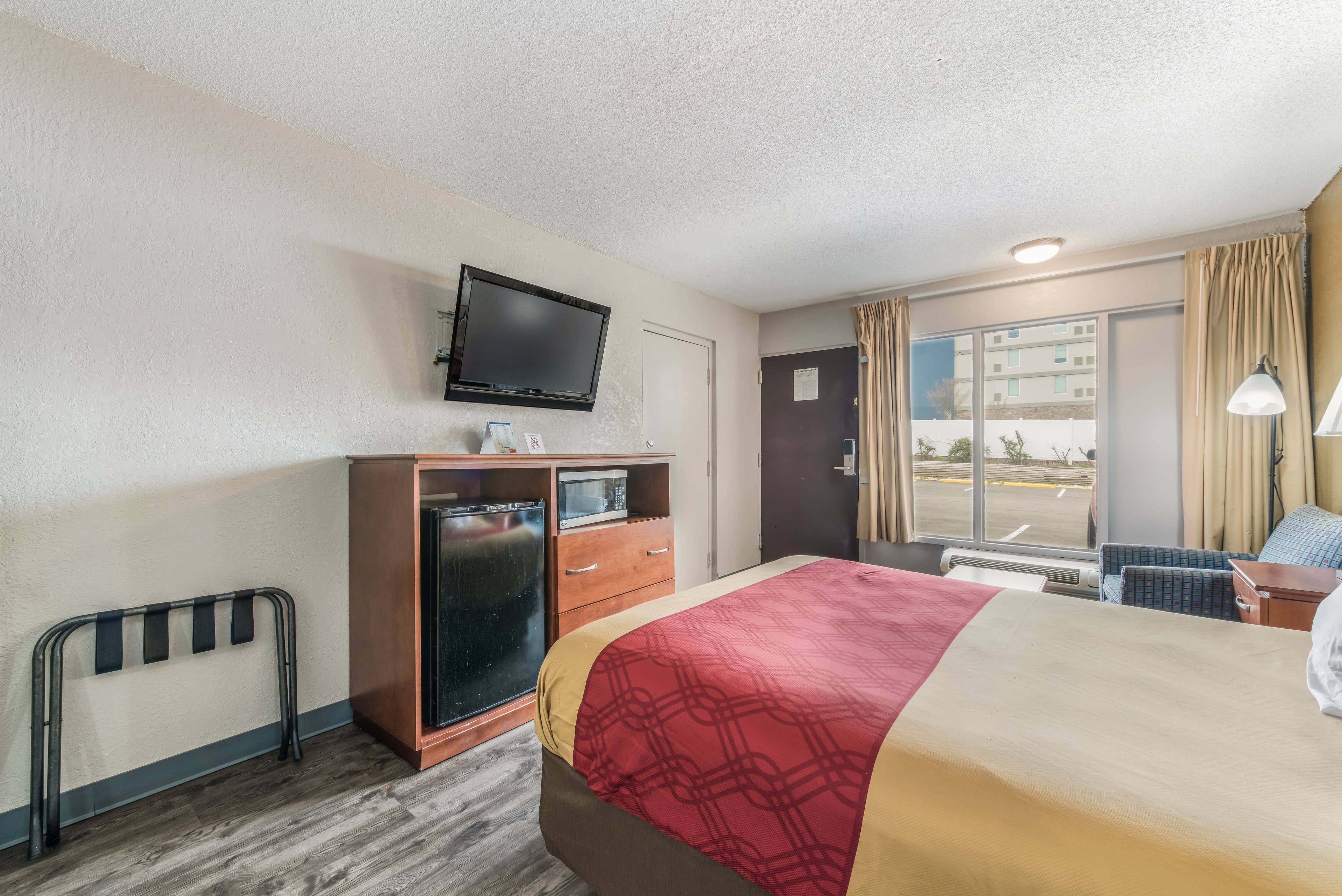 Econo Lodge Salisbury South - Image 4