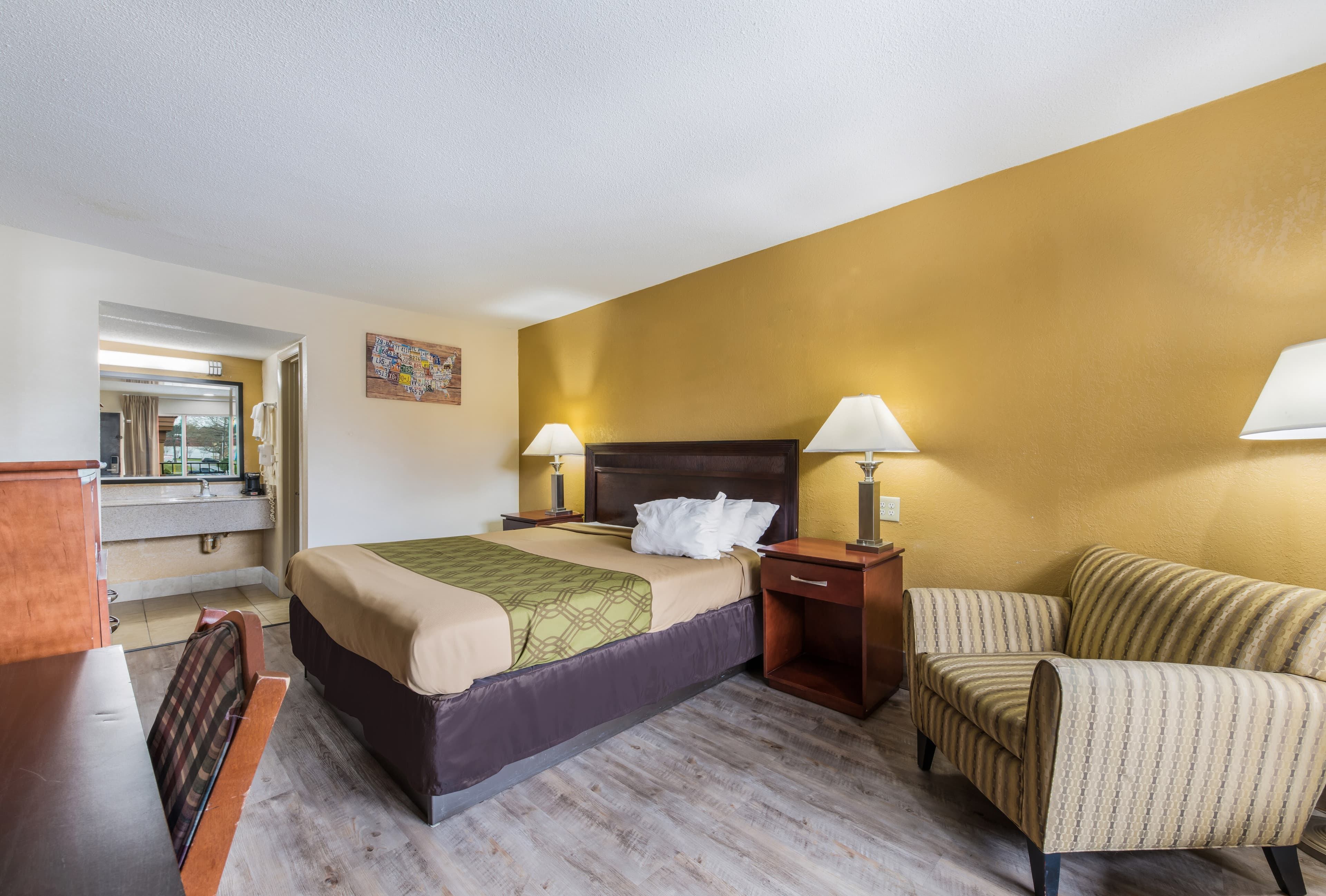 Econo Lodge Salisbury South — 25