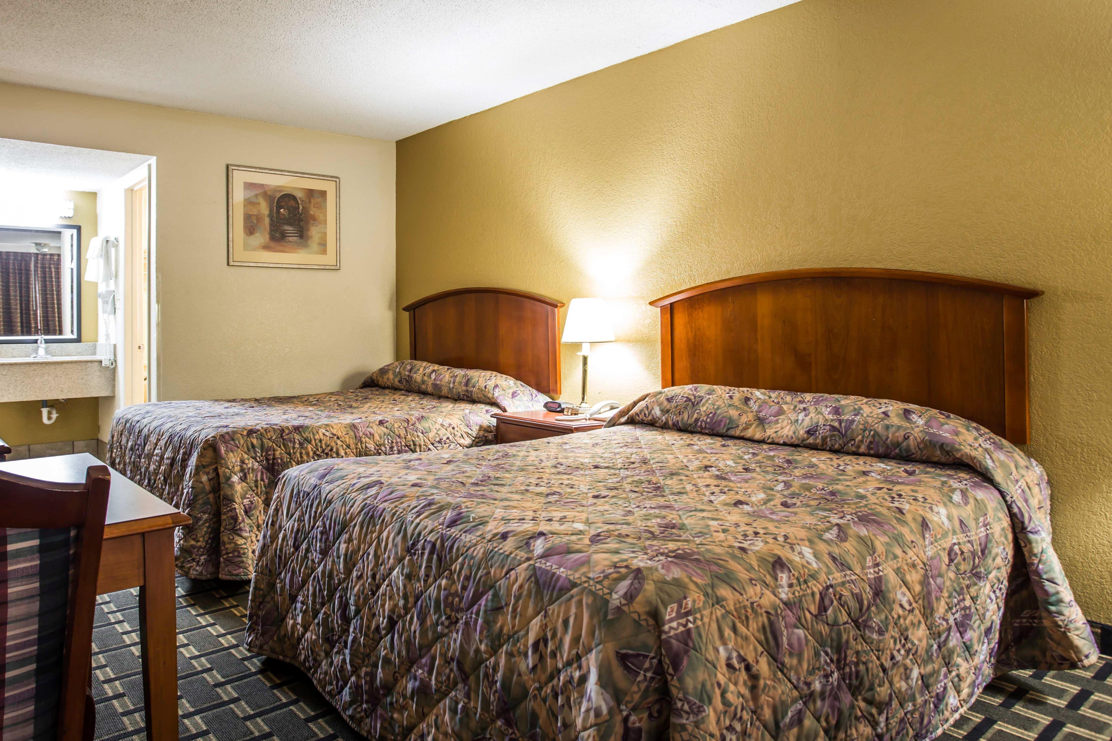 Econo Lodge Salisbury South — 14