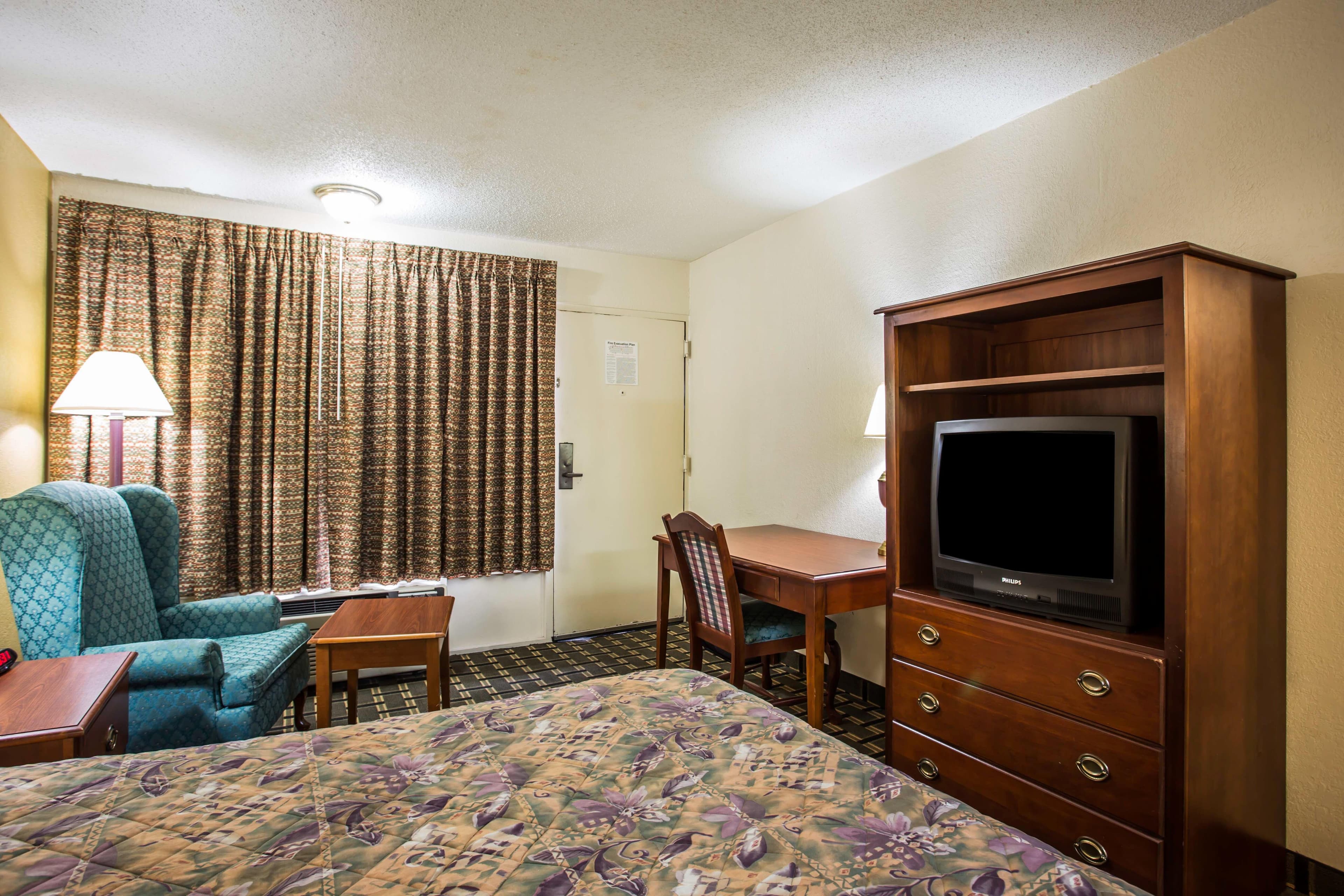 Econo Lodge Salisbury South — 7